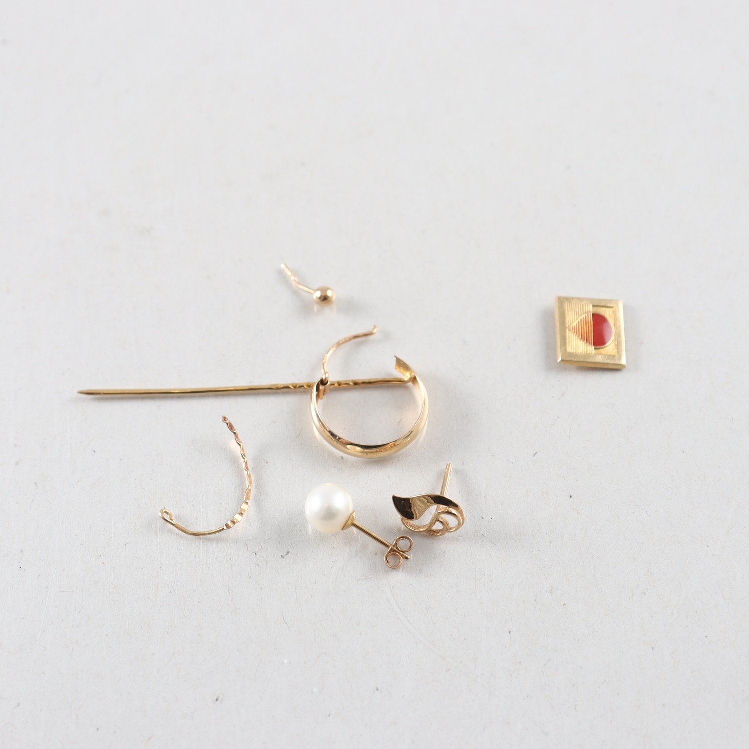 Guldskrot 18k, Brv: 3,9 g