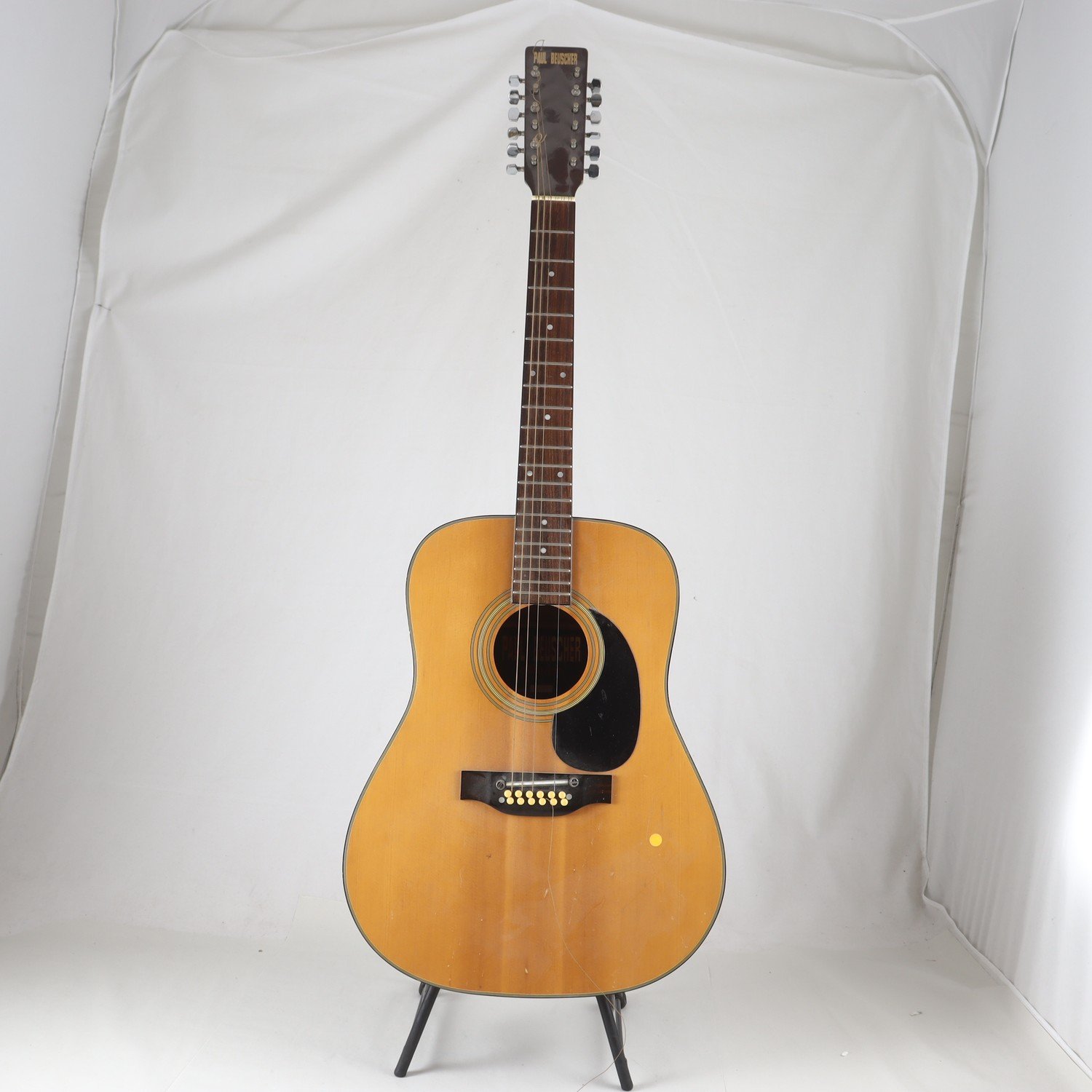 Aukustisk Gitarr, Paul Beusher