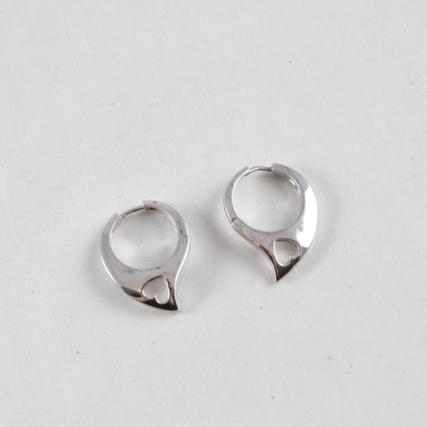 Örhängen, Silver, United Color Of Benetton. v: 11,8 g