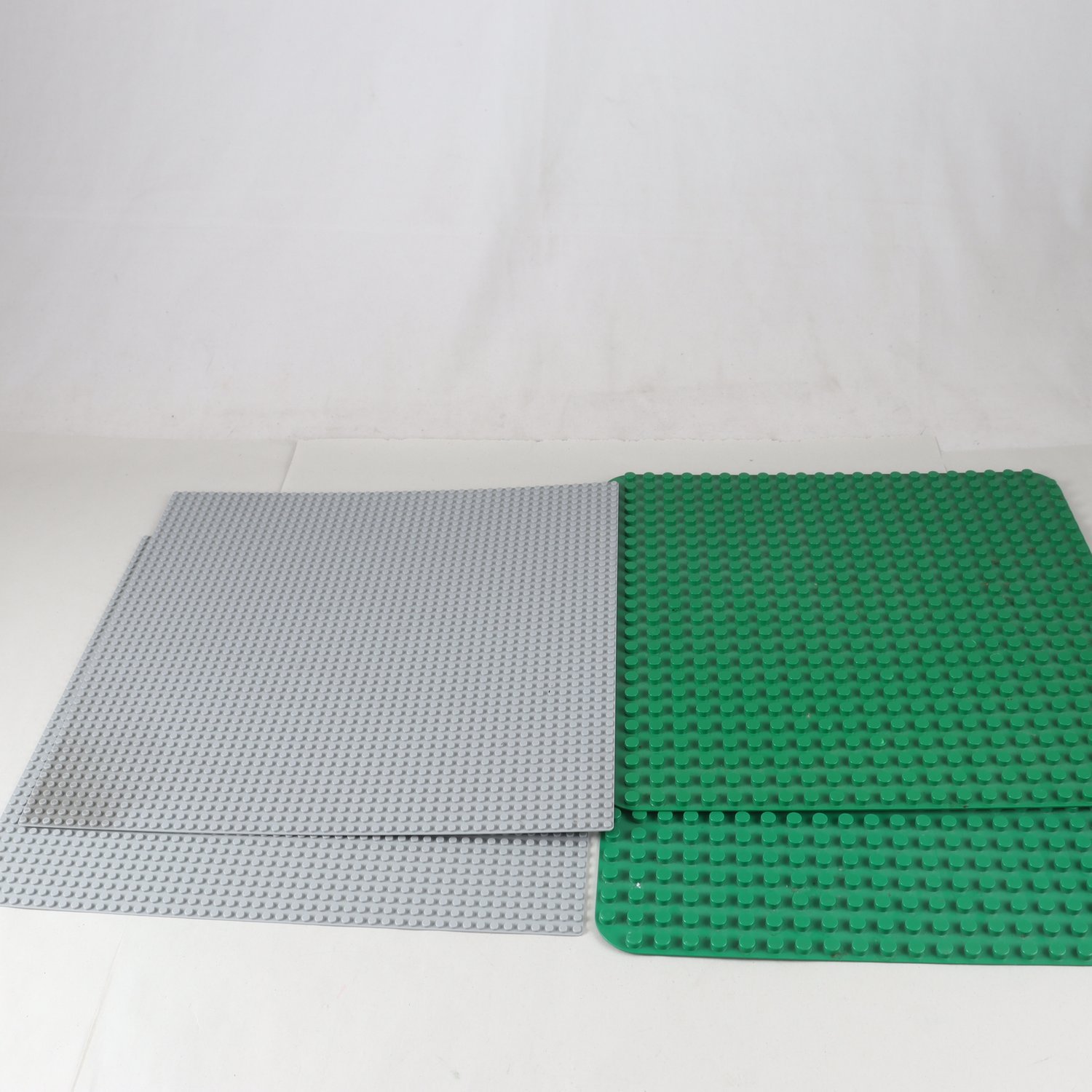 Duplo. Lego, plattor 4st. Samfraktas ej.