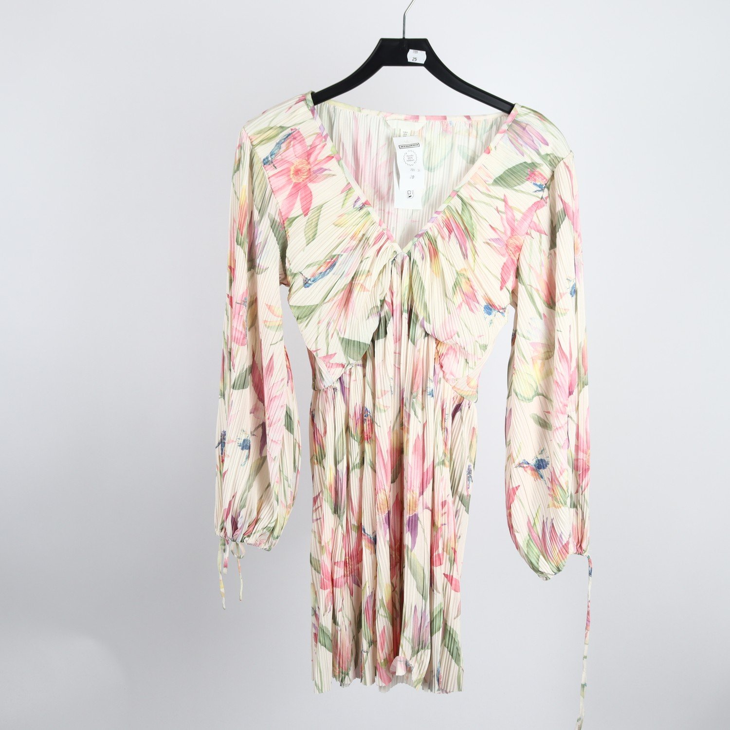 Klänning, H&M, mönstrad, stl. M