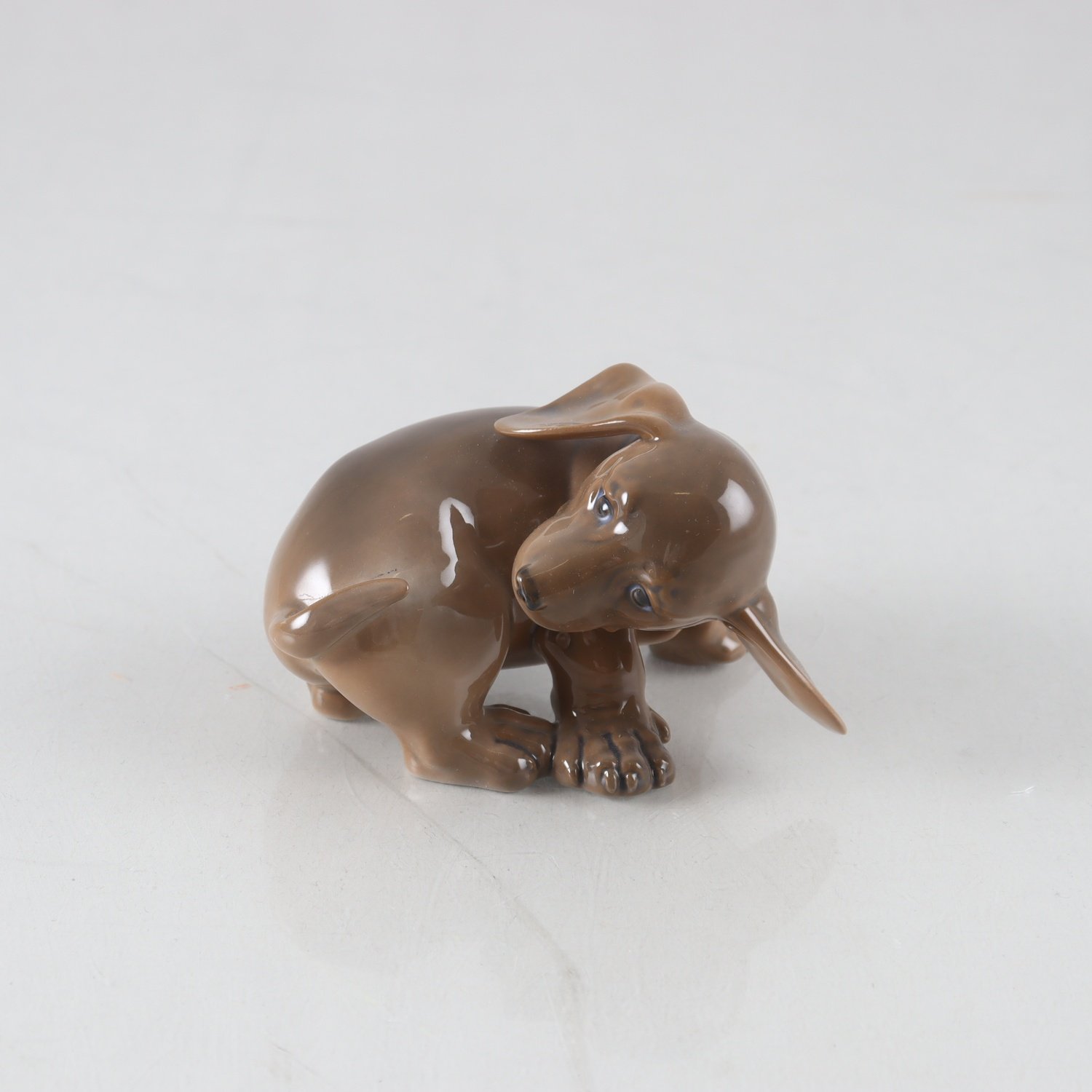 Figurin, porslin, taxvalp, Royal Copenhagen