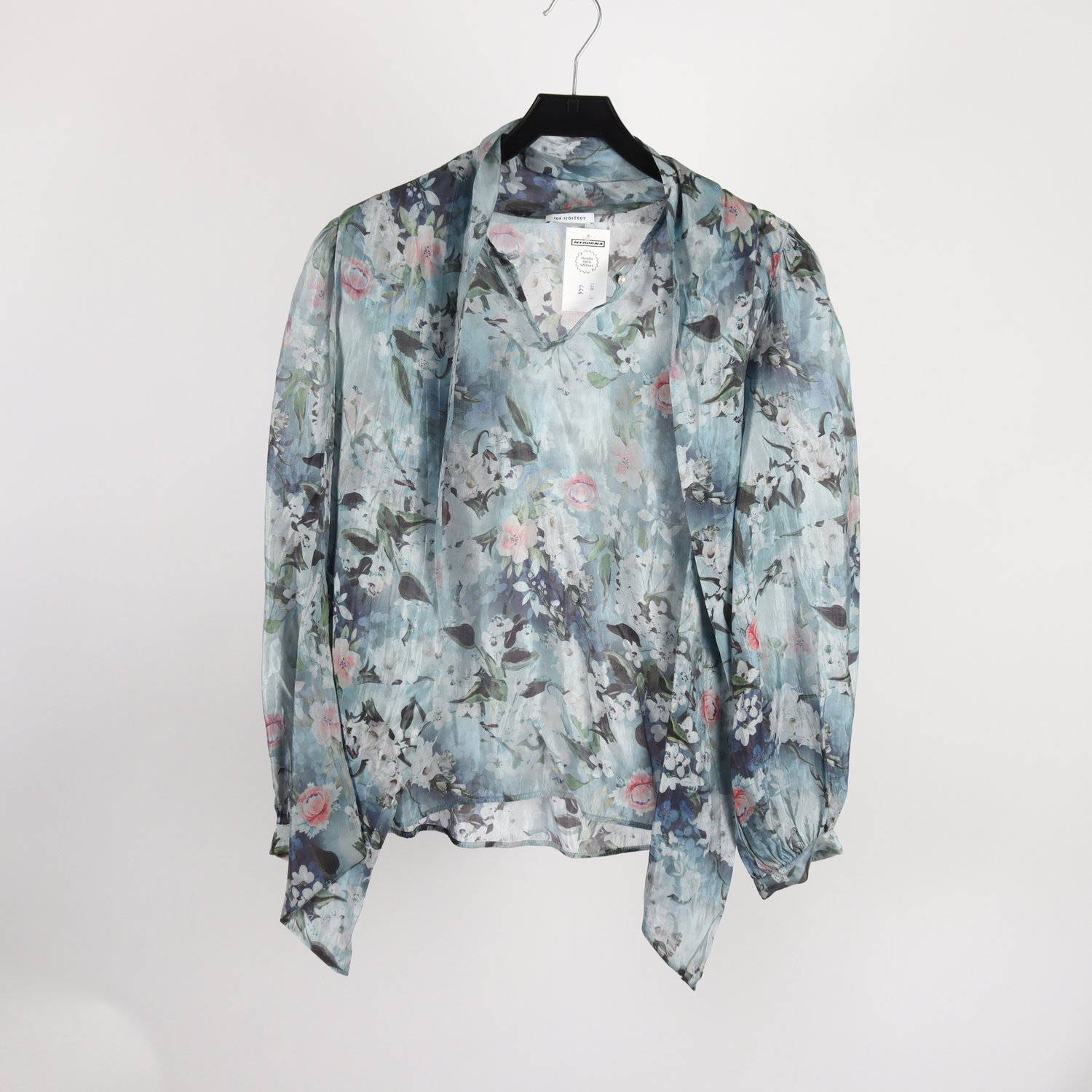 Blus, Ida Sjöstedt, blommig, blå, stl. 40.
