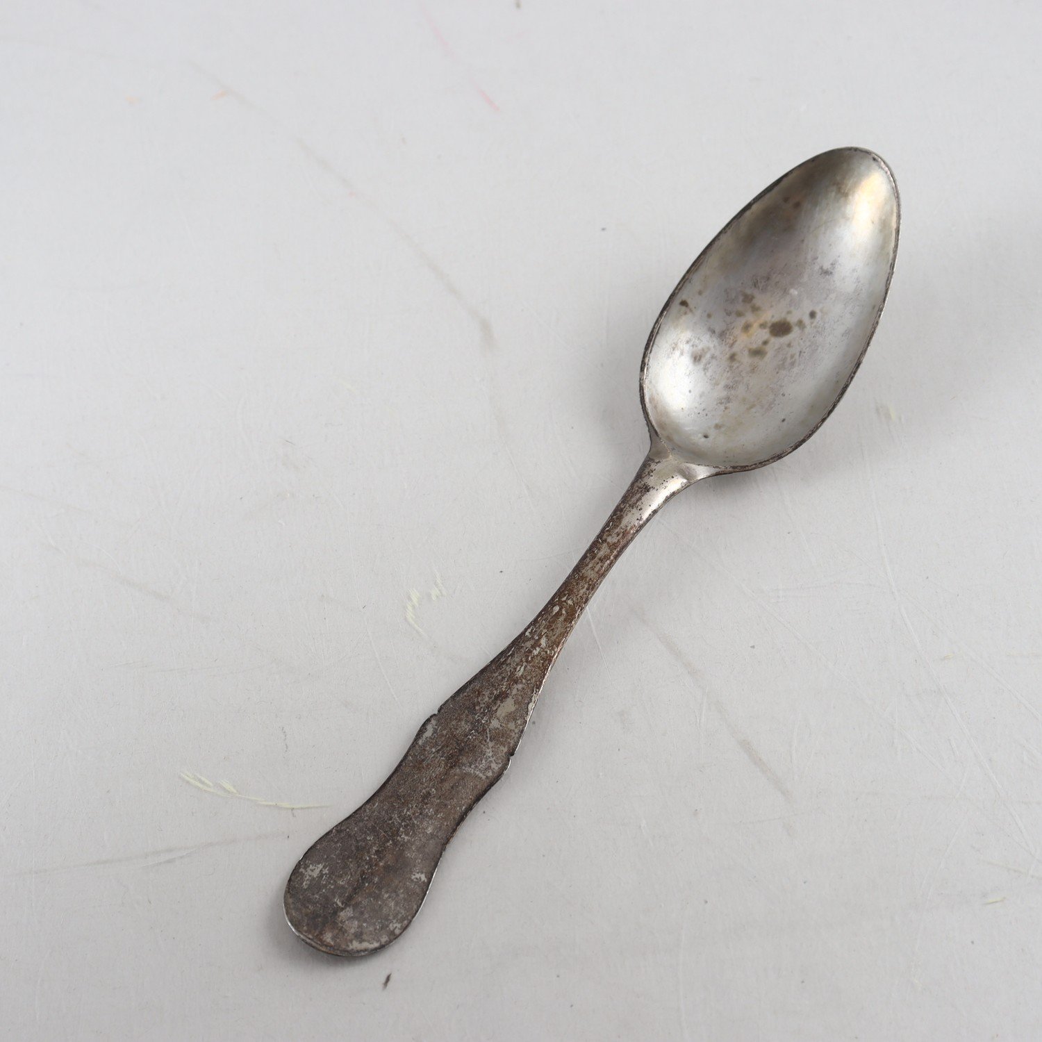 Silversked, kattfot, 1795. v: 49,0 g