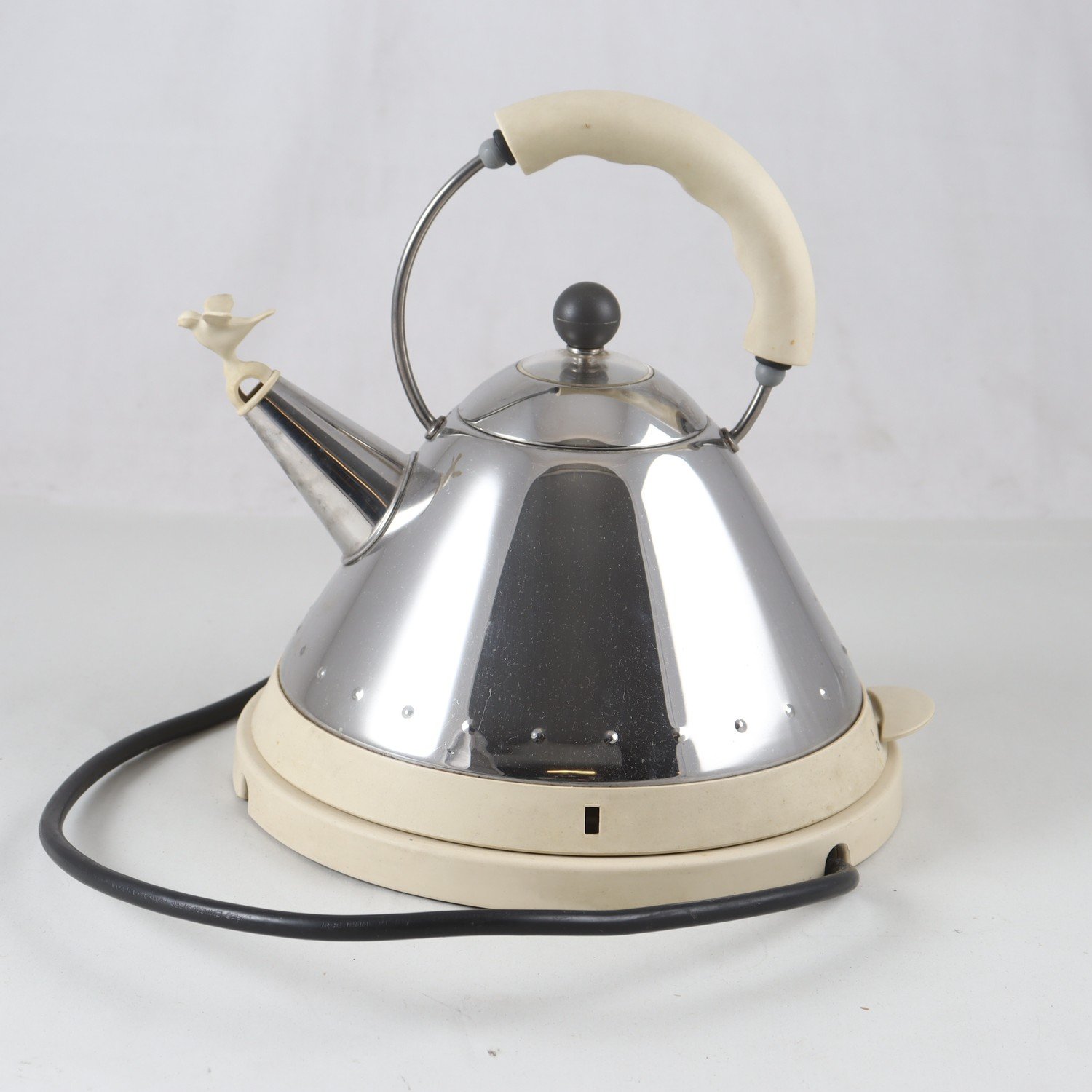 Vattenkokare, Alessi. Samfraktas ej.