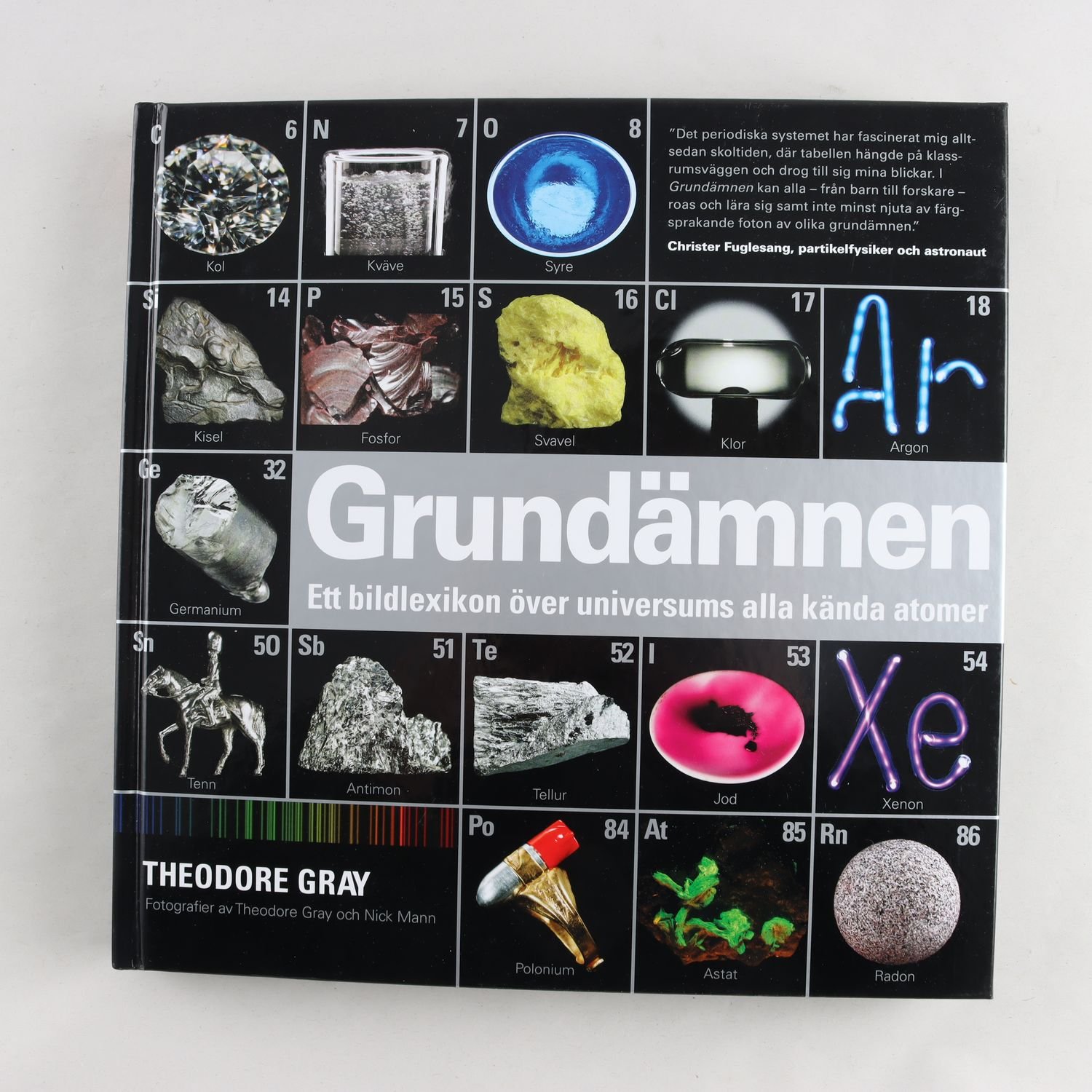 Grundämnen: Ett bildlexikon över universums alla kända atomer