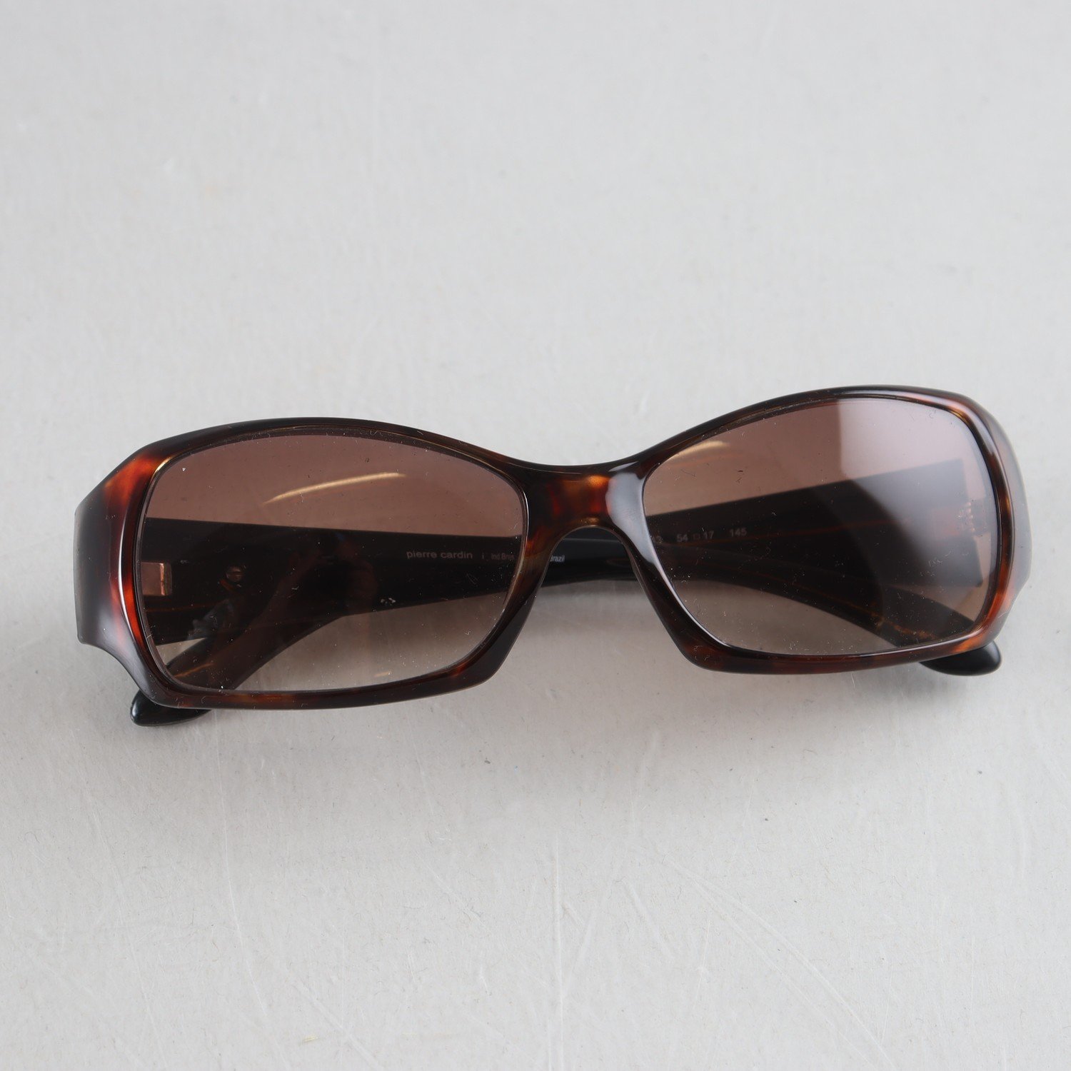 Solglasögon, Pierre Cardin