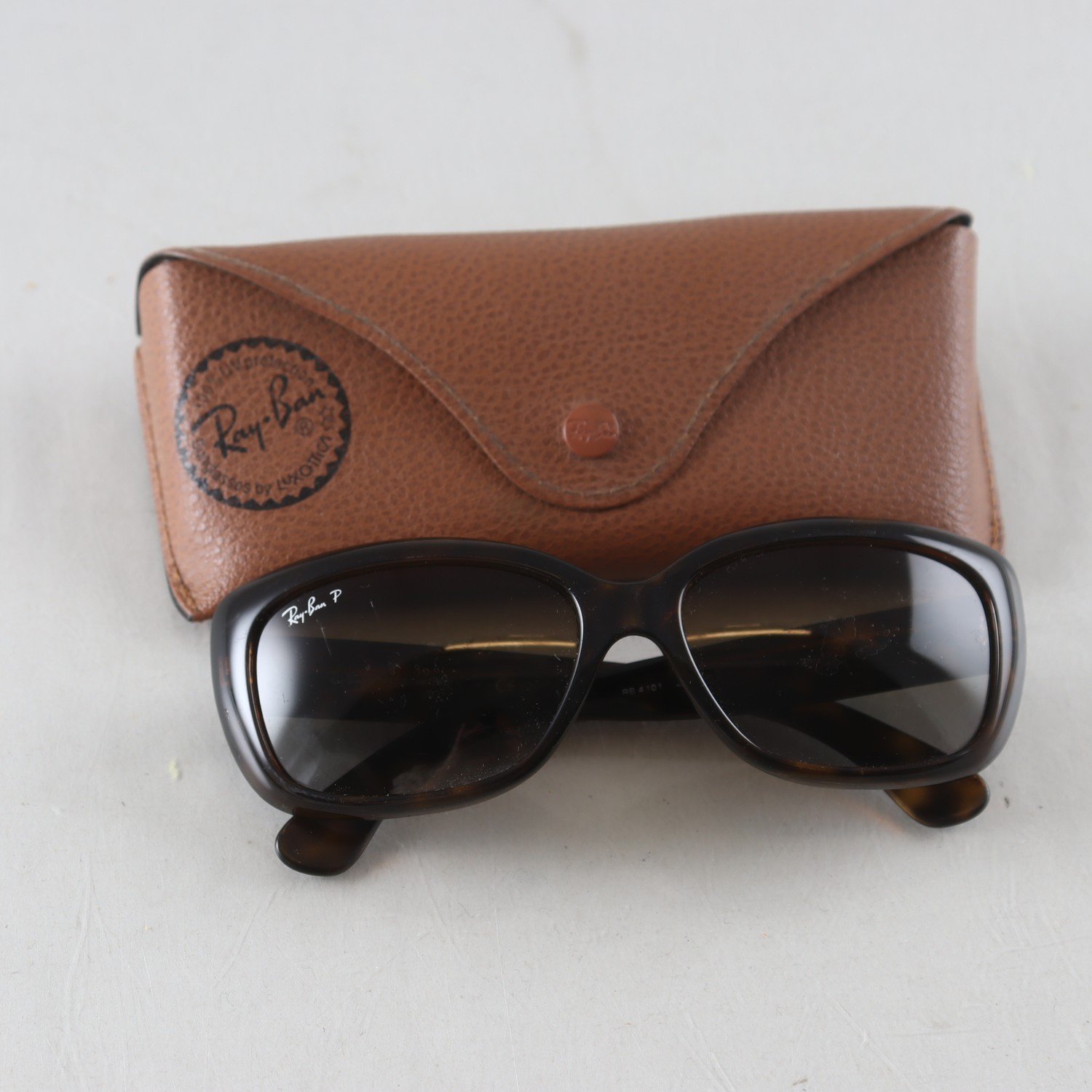 Solglasögon, Ray-Ban