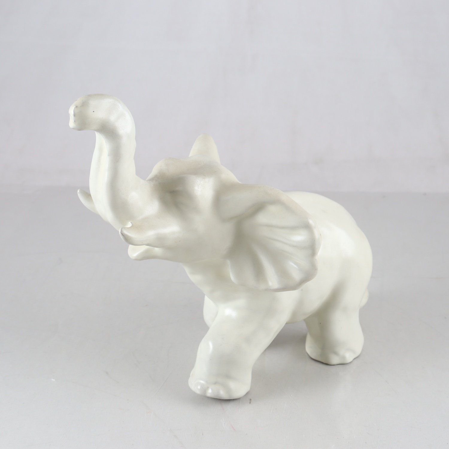 Figurin, keramik, elefant, Vicke Lindstrand, Upsala Ekeby. Samfraktas ej.