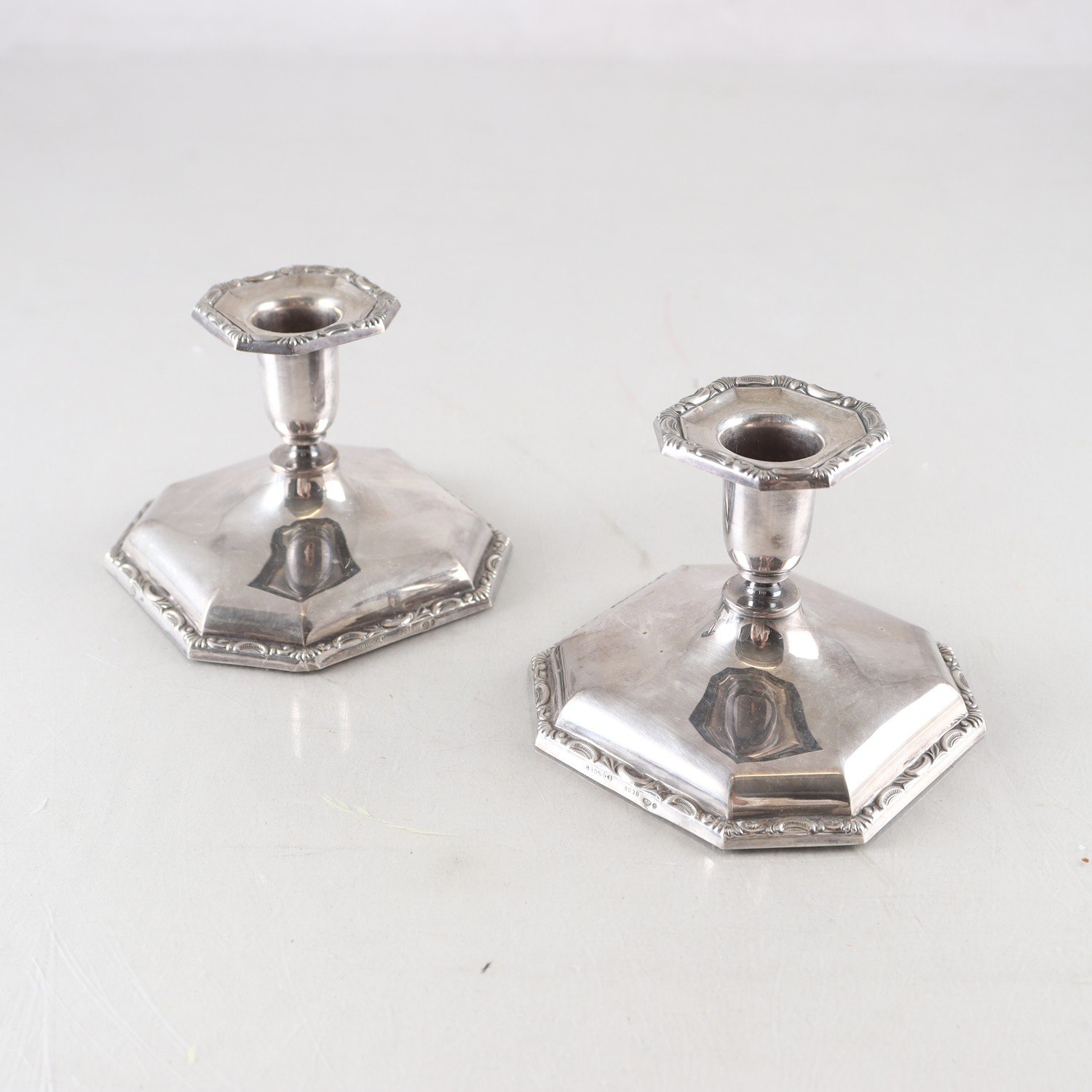 Paret Ljusstakar, stämplade 830, kattfot, silver, 2 st.