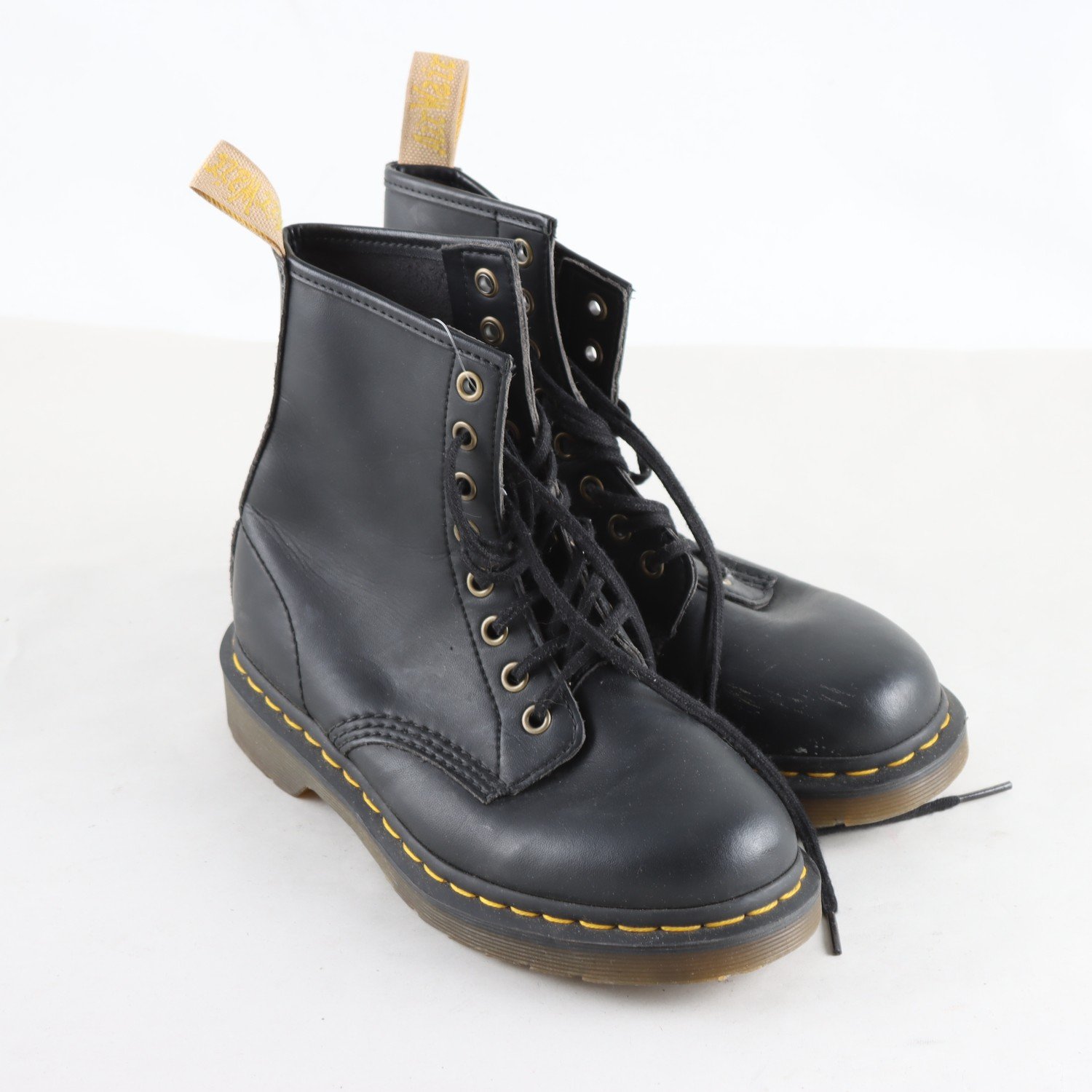 Kängor, Dr. Martens, vegan läder, stl. 37