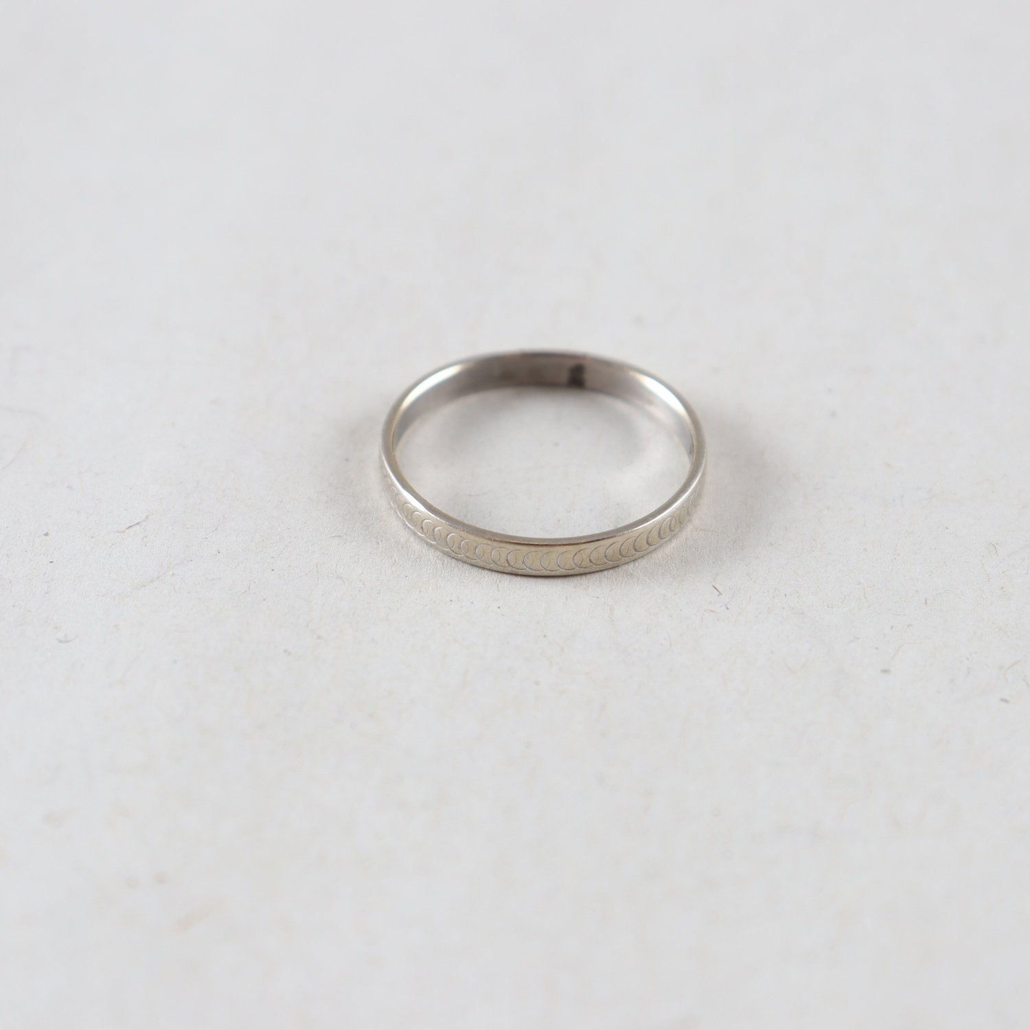 Ring, Vitt Guld 18k, Vikt: 1,8g
