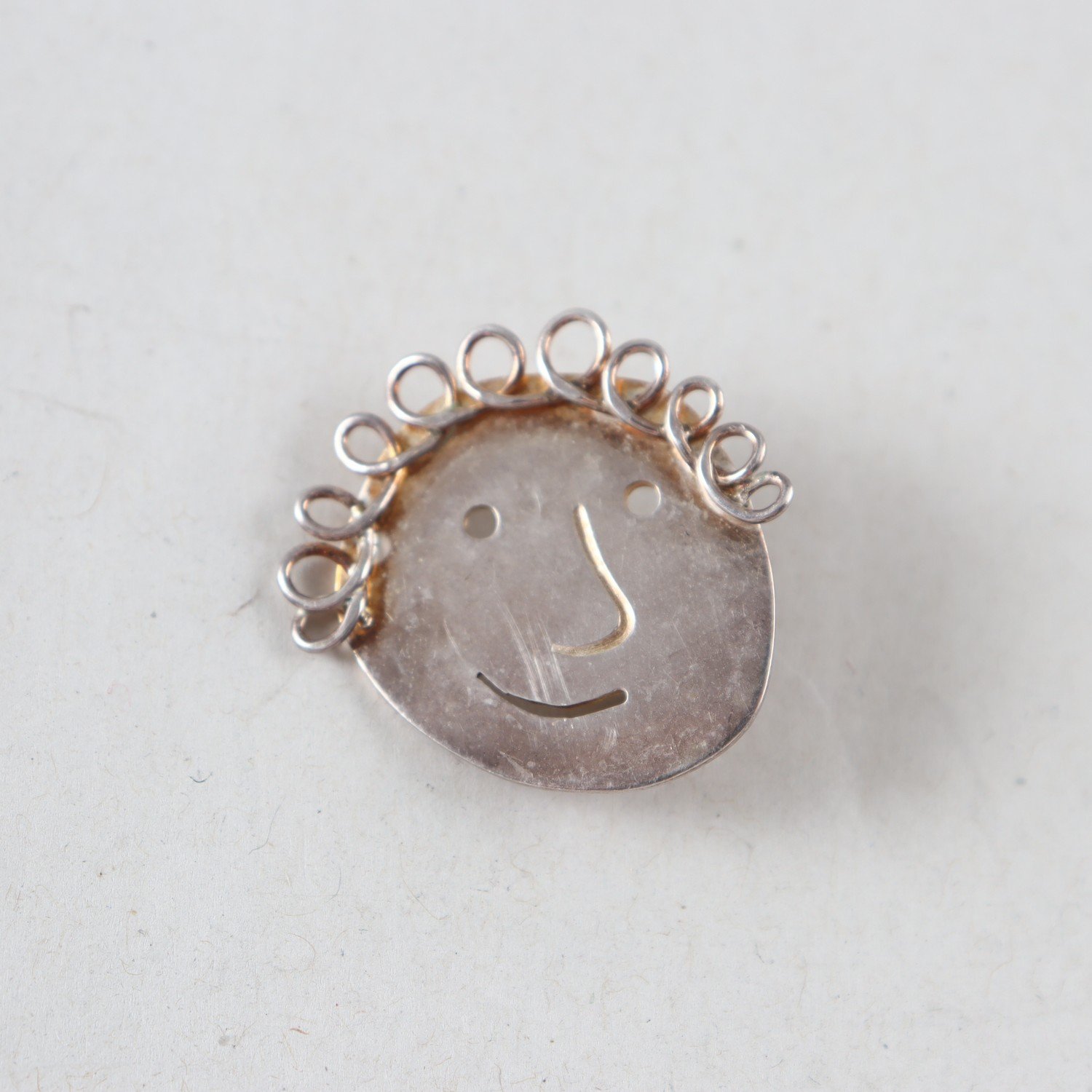 Brosch, silver 925, ansikte, Kristina Bergström, nutida, vikt: 5,5g