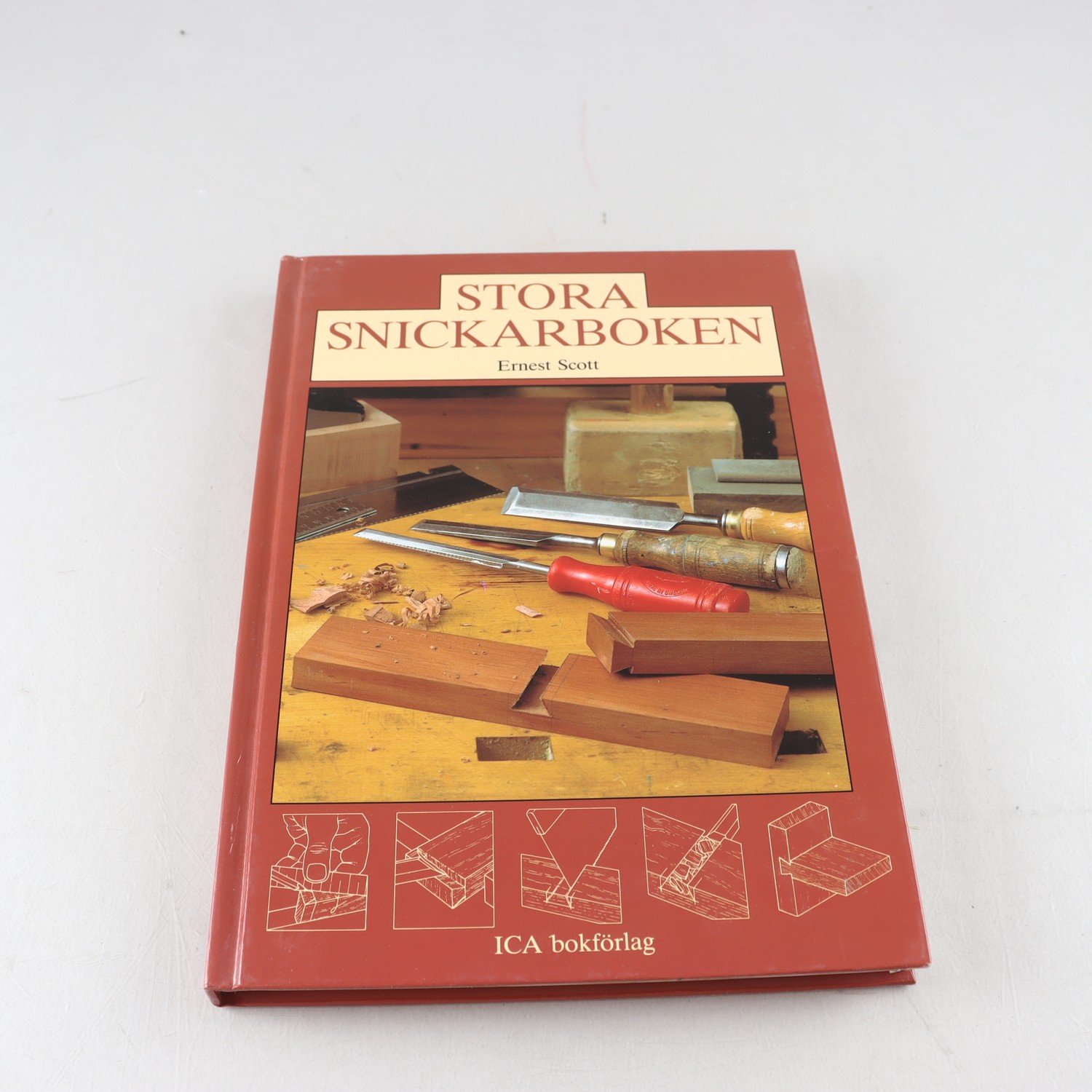Ernest Scott, Stora snickarboken