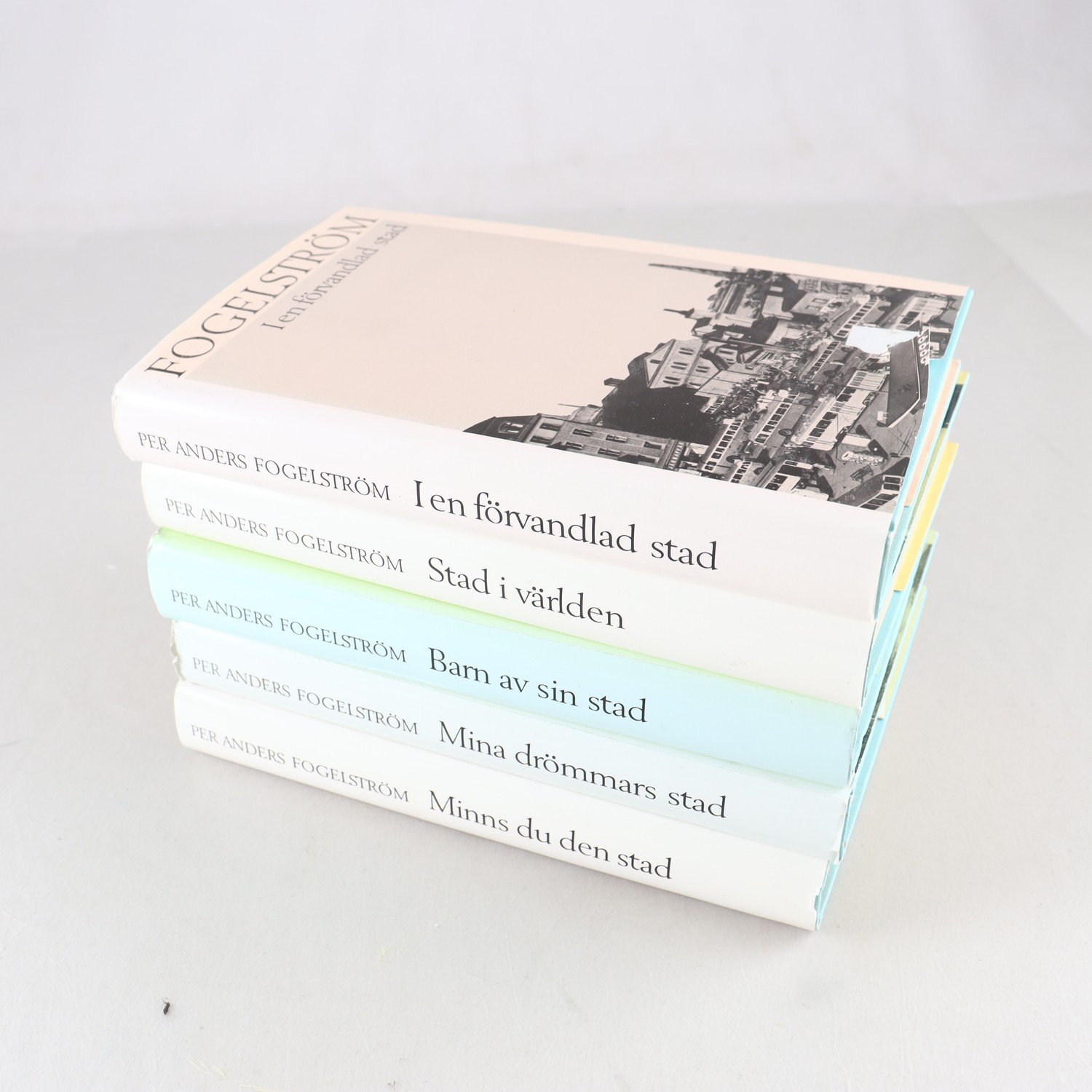 Per Anders Fogelström, Stadserien, Vol. 1-5. Samfraktas ej