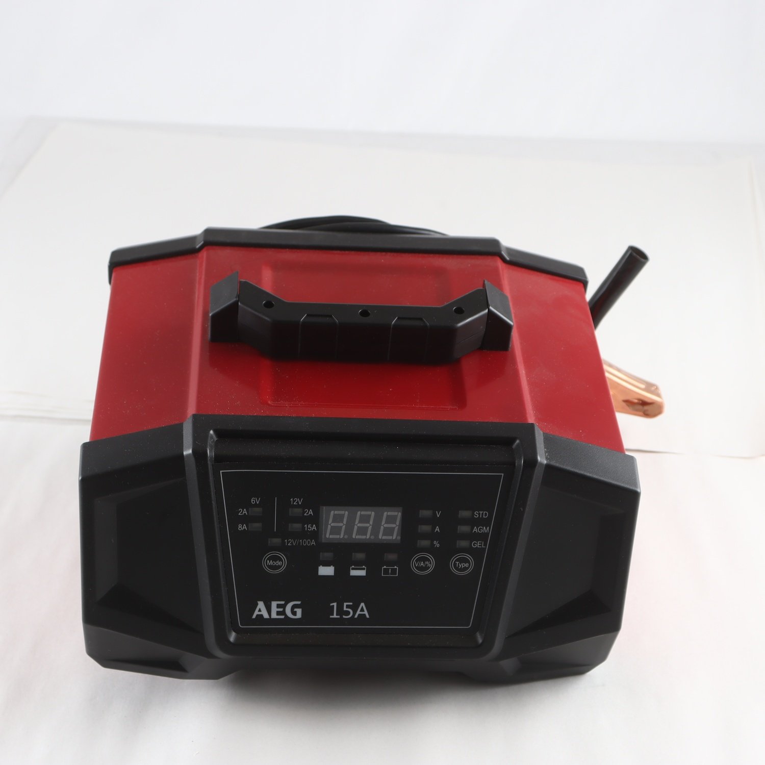 Batteriladdare, AEG 15A. Samfraktas ej.