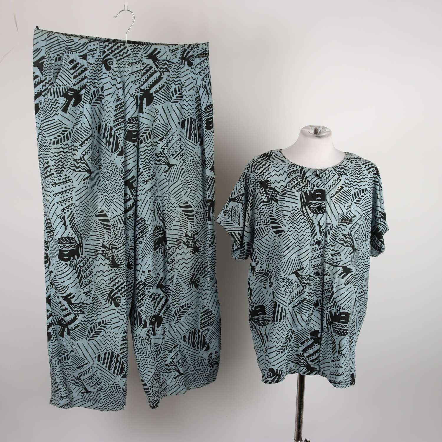 2-delat, Axén & Co, byxor, blus, blå, svart, stl. M/L