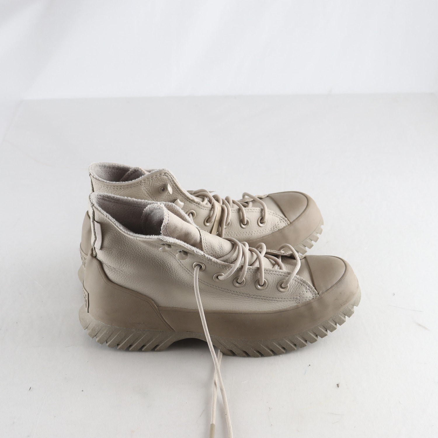 Kängor, Converse, beige, stl. 39.