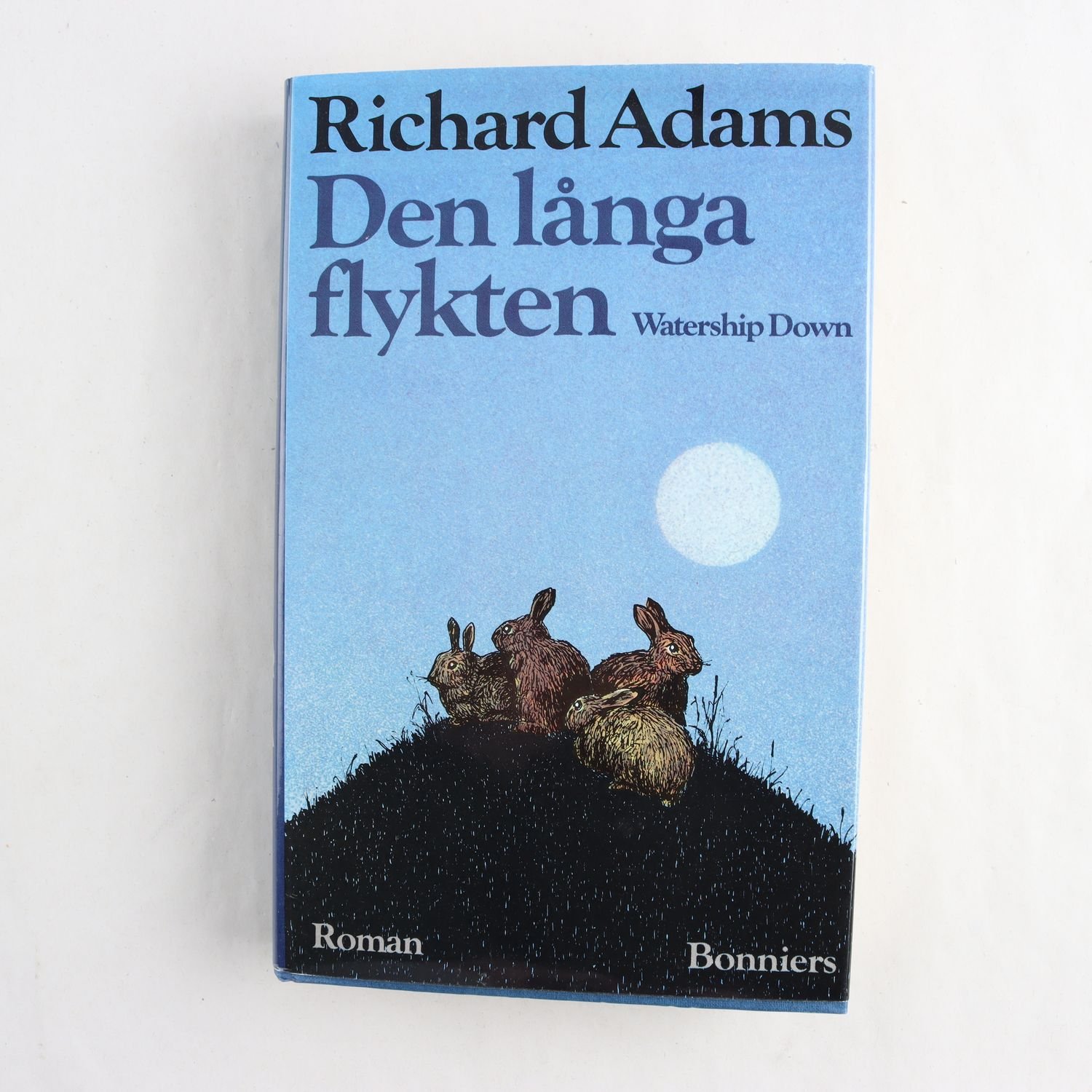 Richard Adams, Den långa flykten