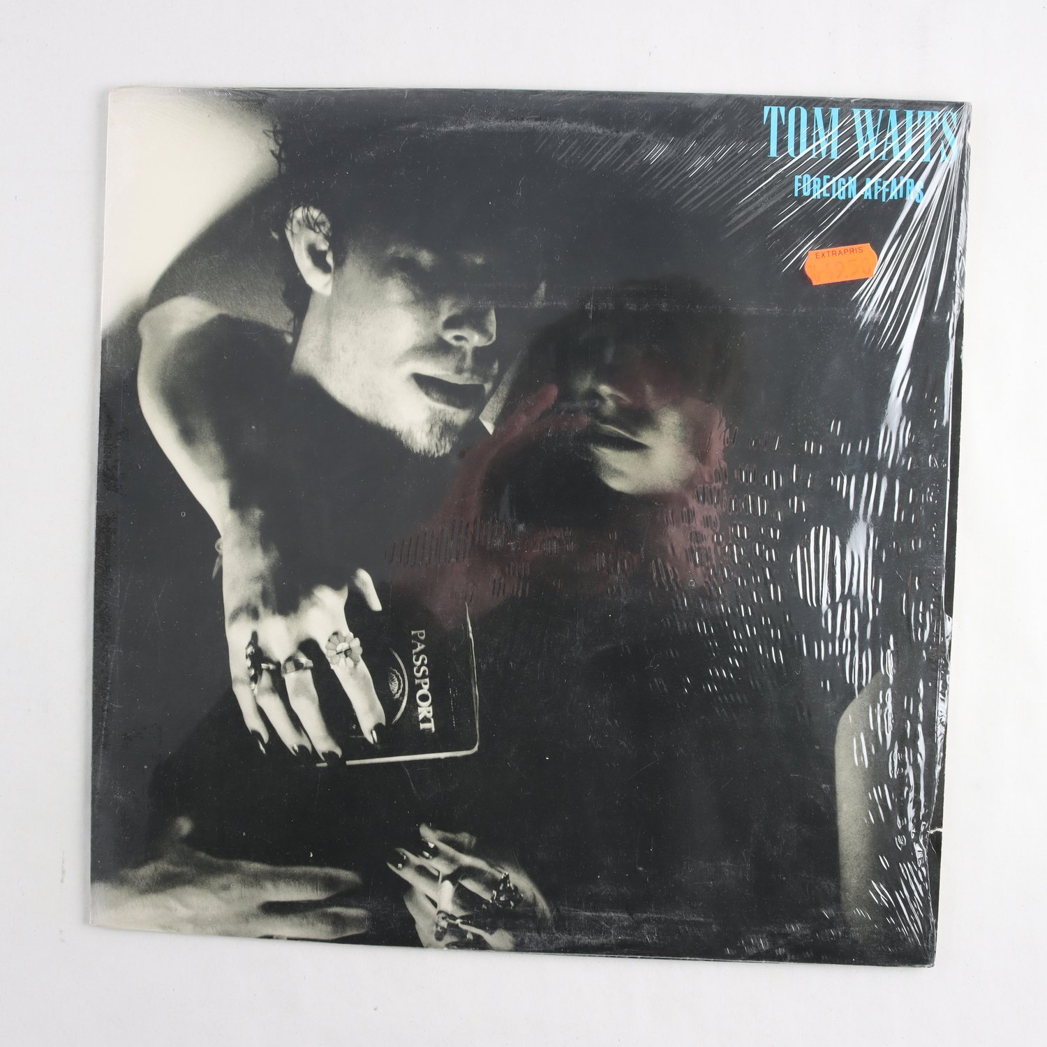 LP Tom Waits, Foreign Affairs