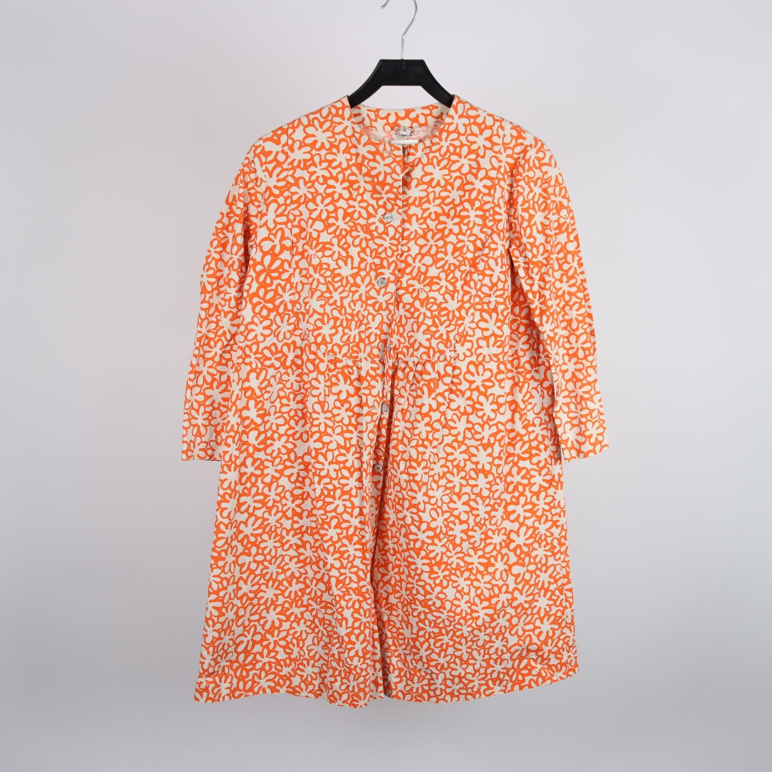 Klänning, Marimekko, vit, orange, mönstrad, stl. 36.