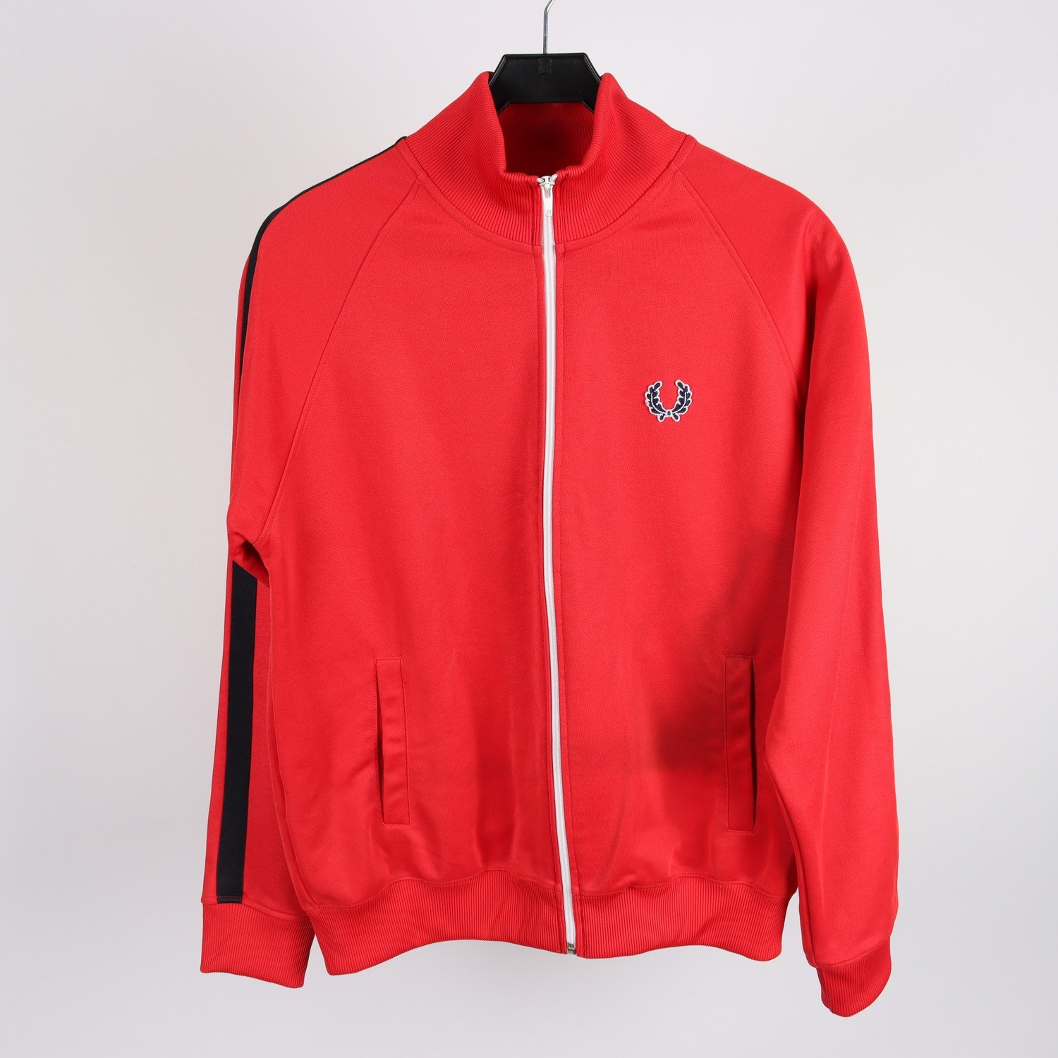 Träningsjacka, Fred Perry, röd, stl. M.