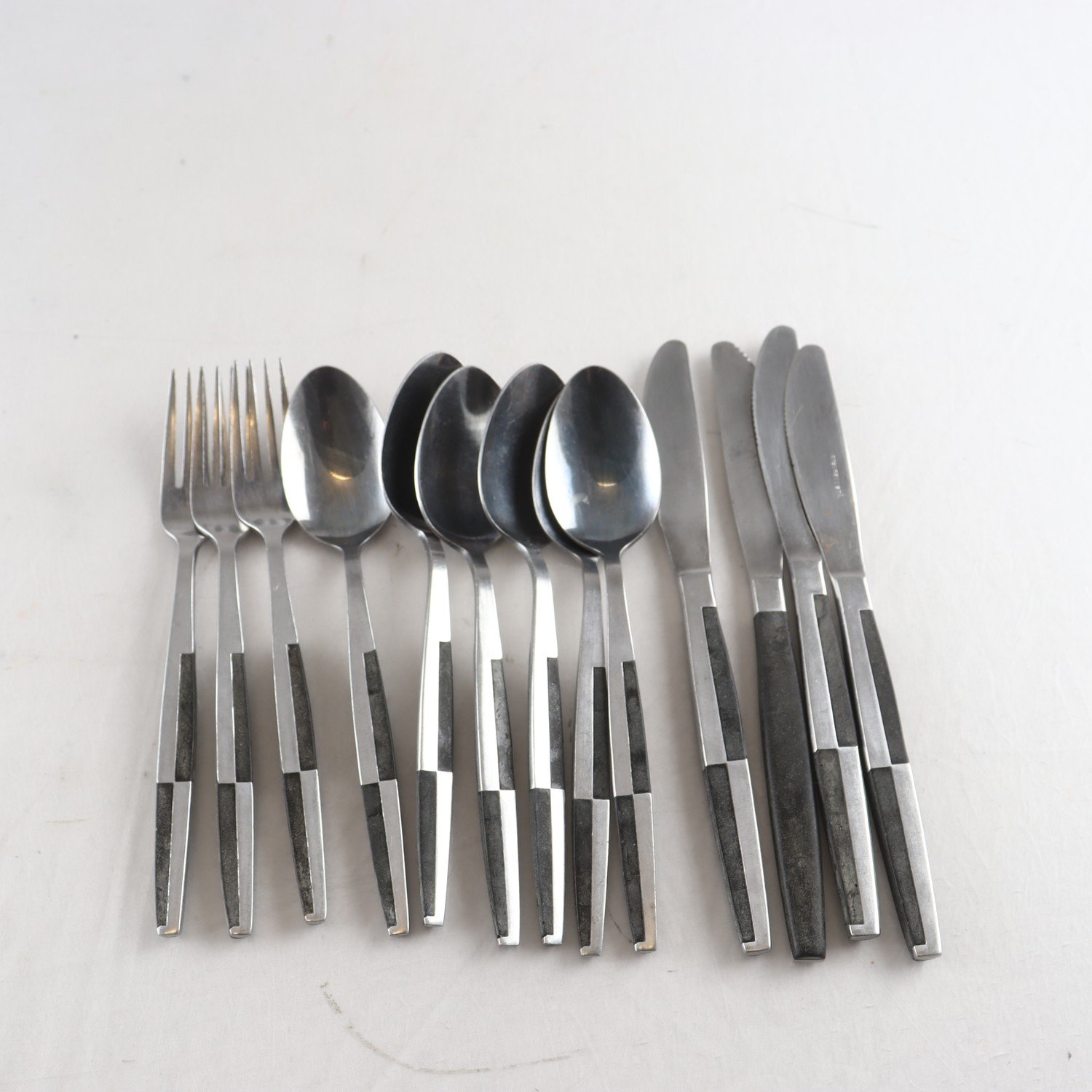 Bestick, rostfritt stål, rutig, svart, retro, 13 delar.