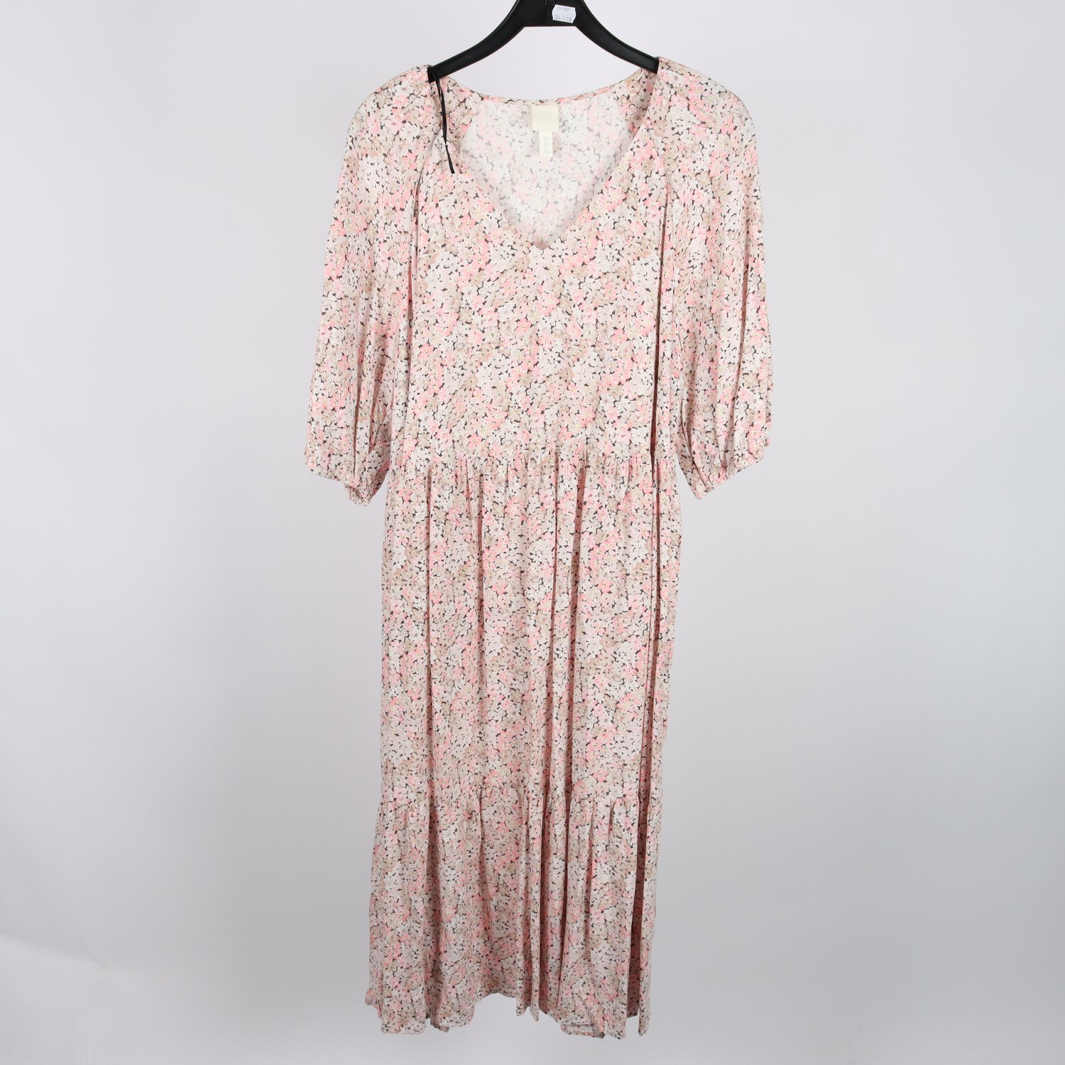 Klänning, H&M, 100% viskos, blommig, stl. M