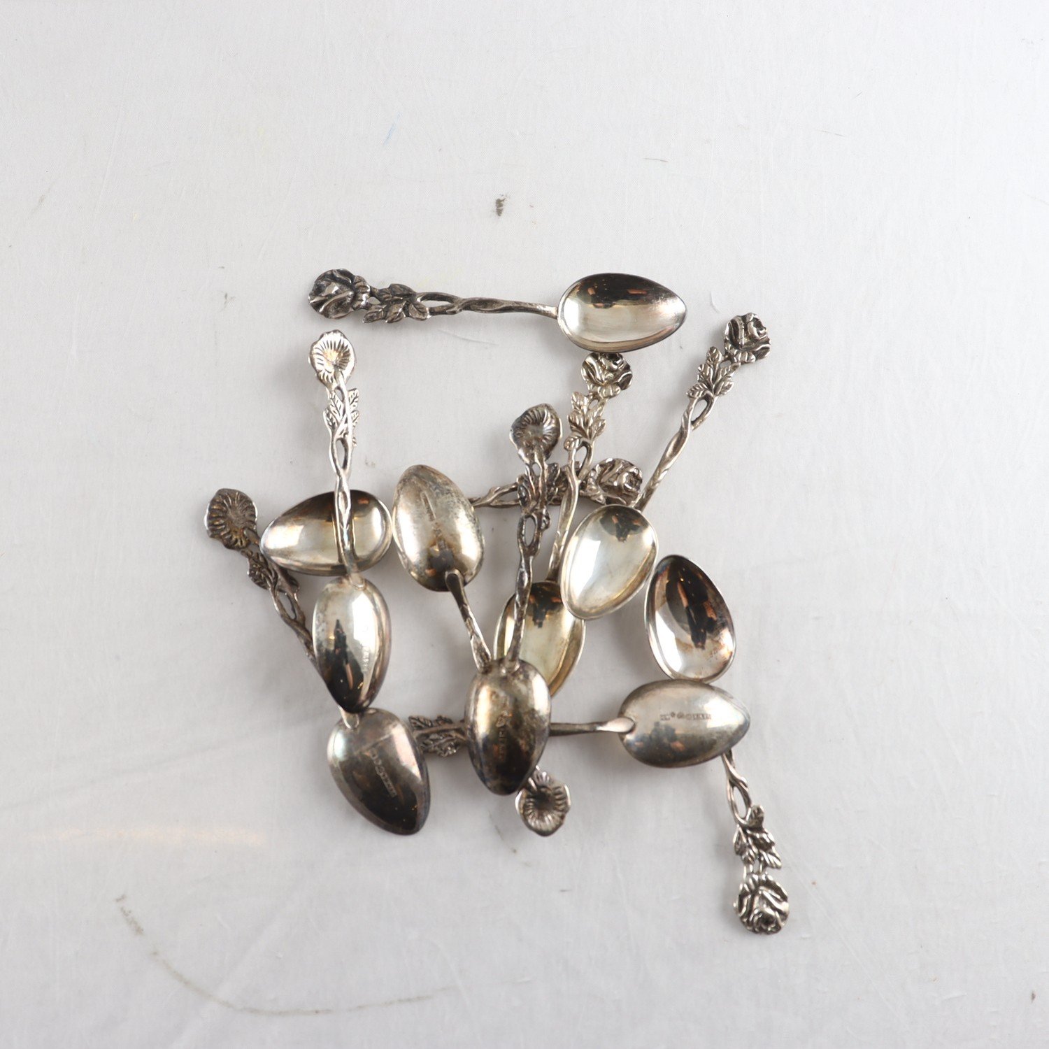 Moccaskedar, ”ros”, stämplade, GEWE M kattfot S N9, silver, 10 st.