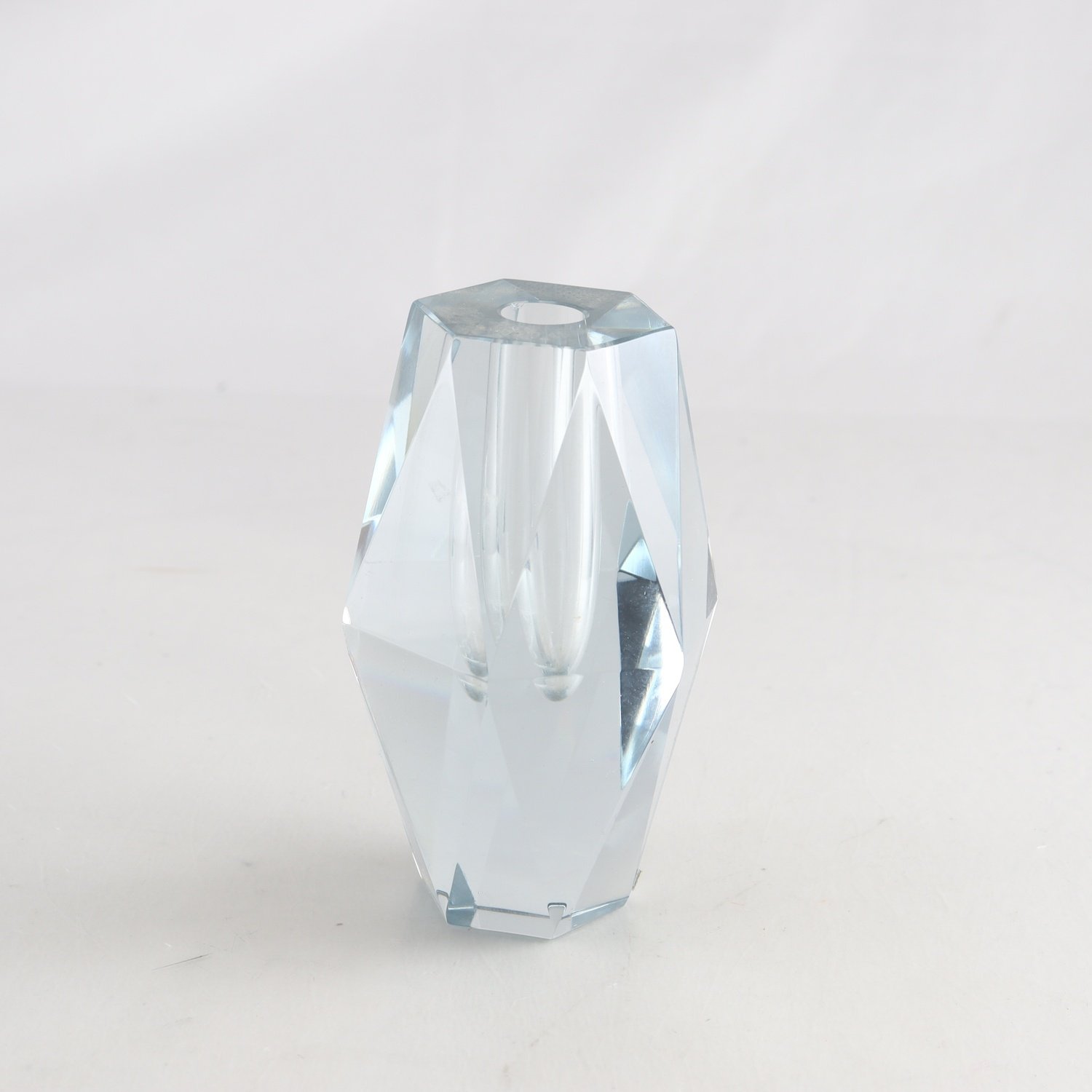 Vas, Diamant, Asta Strömberg, Strömbergshyttan, sign. Samfraktas ej.