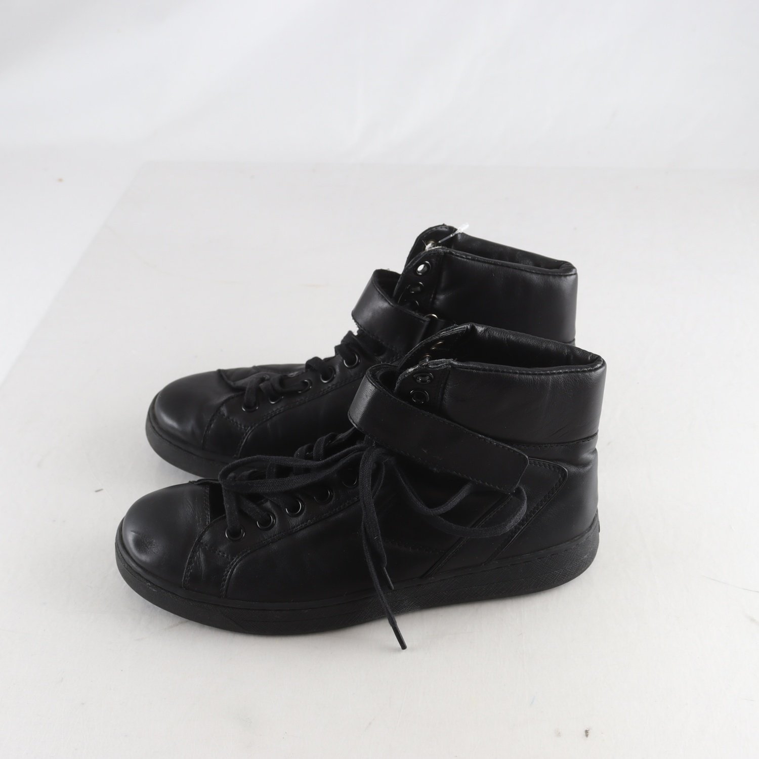Sneakers, Prada, läder, stl. 40