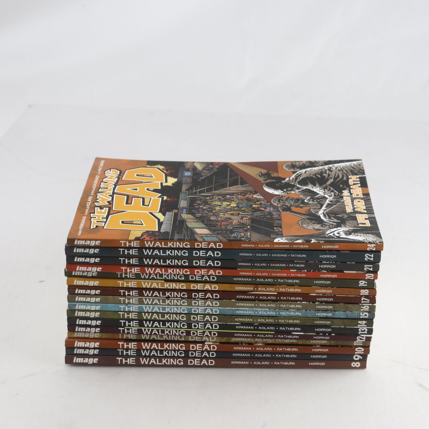 The Walking Dead, Vol. 8-22 + 24