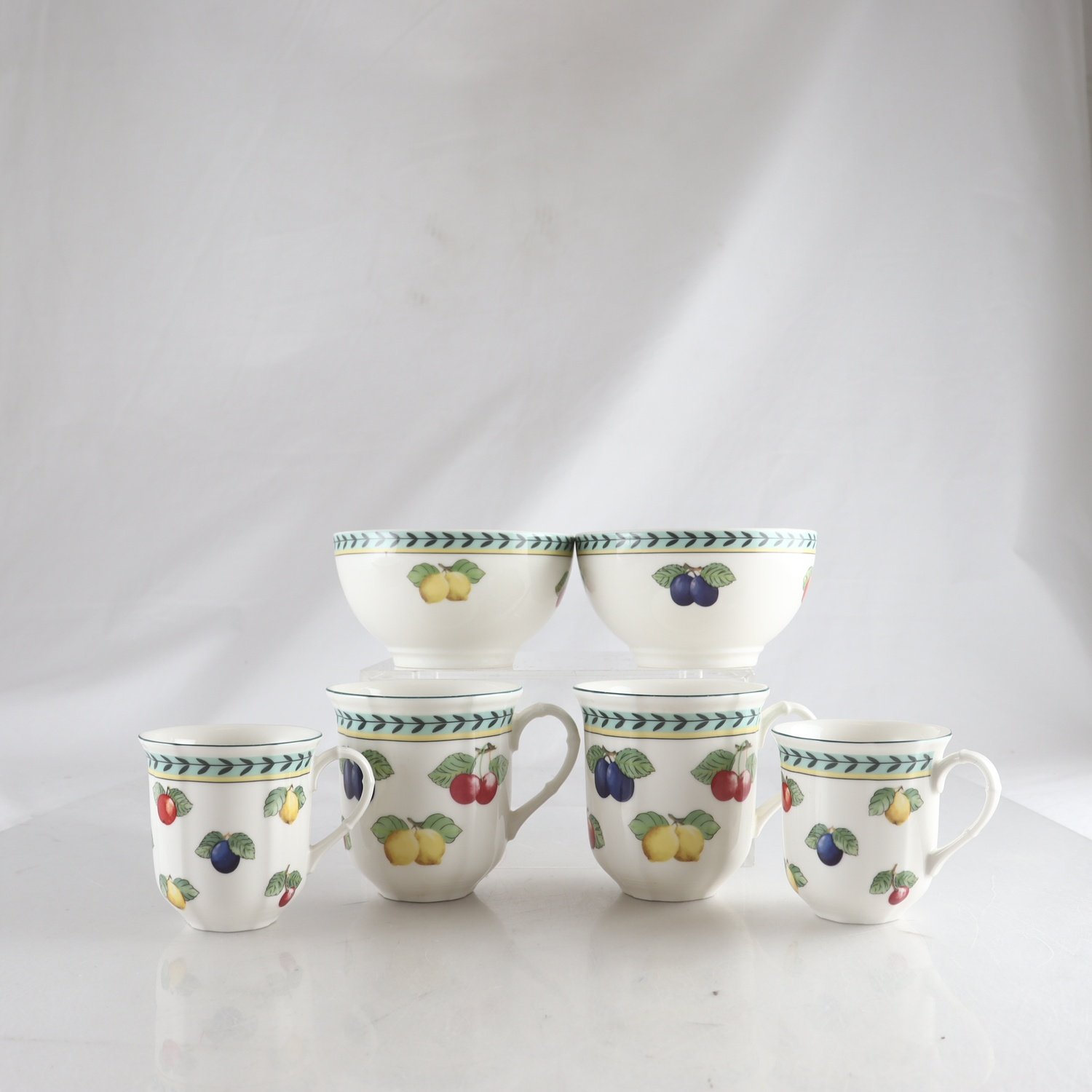 Muggar, skålar, Garden Fleurence, Villeroy & Boch. Samfraktas ej.