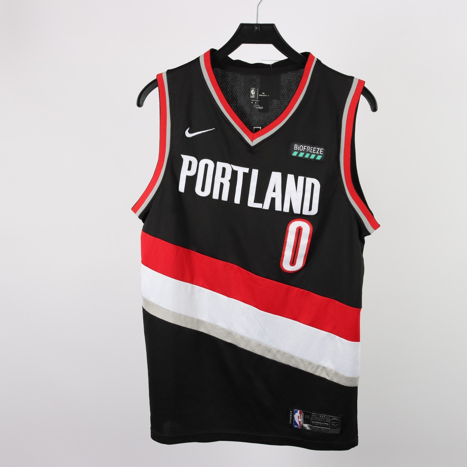 Linne, Nike, NBA, Portland, Lillard, svart, röd, stl. M.