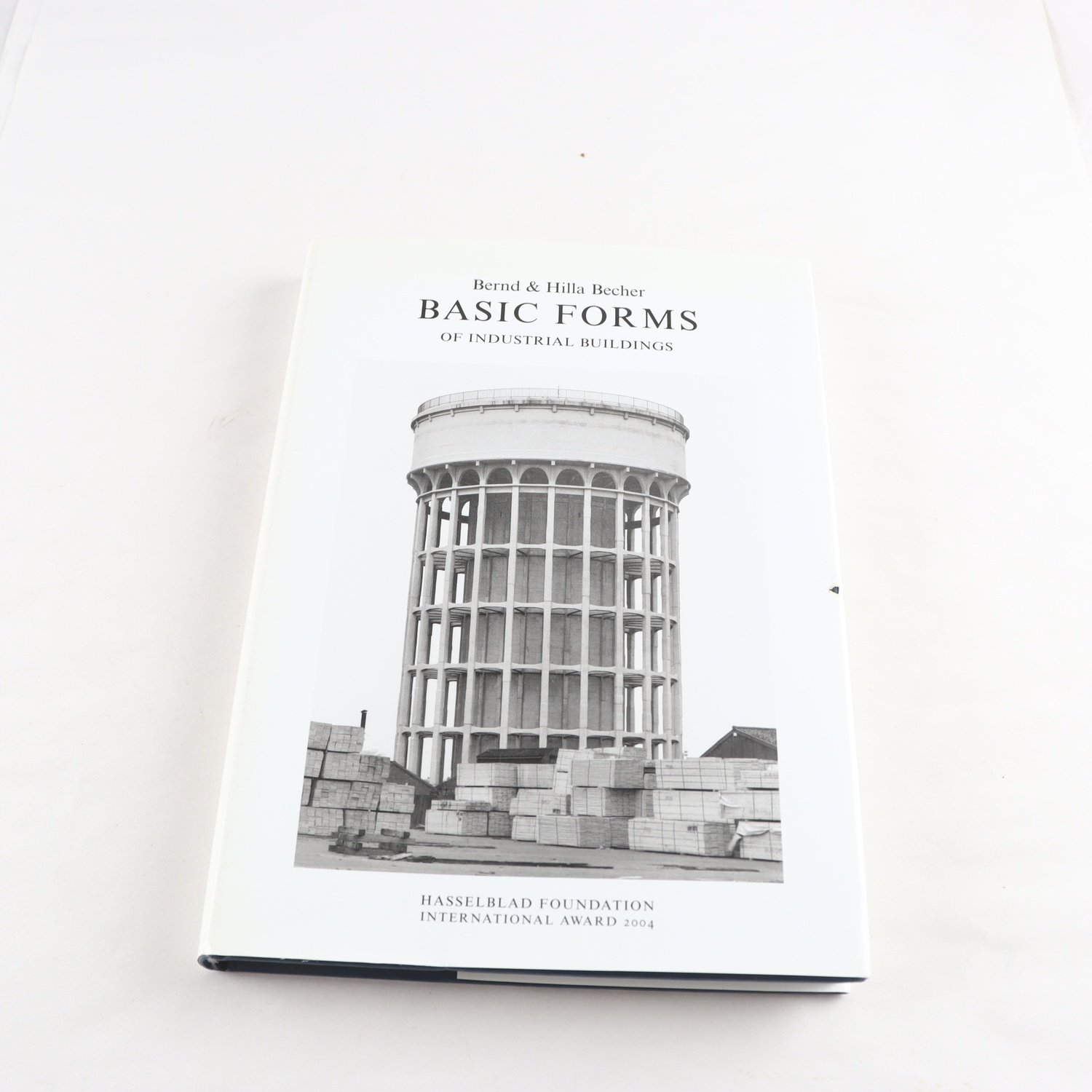 Basic forms of industrial buildings, Bernd & Hilla Becher