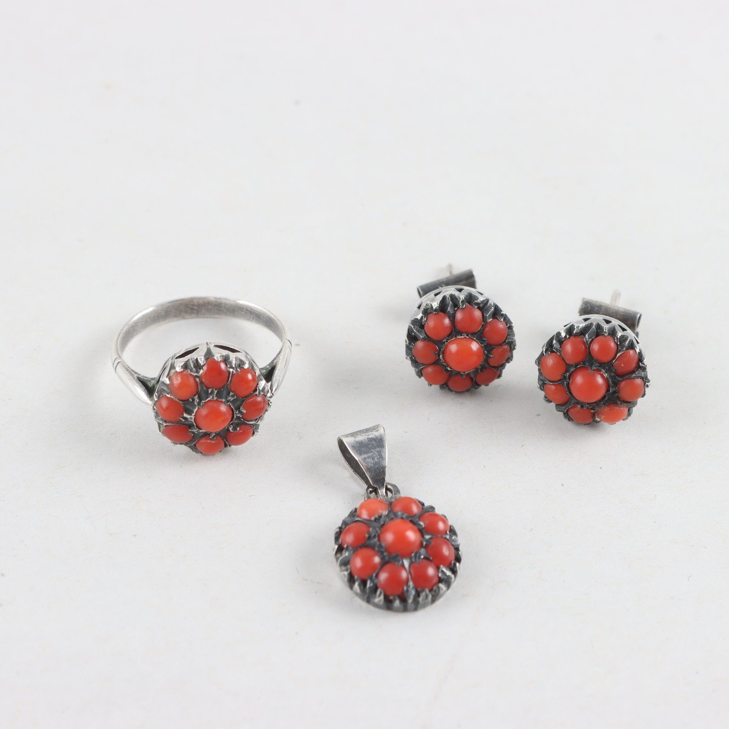 Set, ring, örhänge, hänge, silver, röd sten, vintage, brv: 10g
