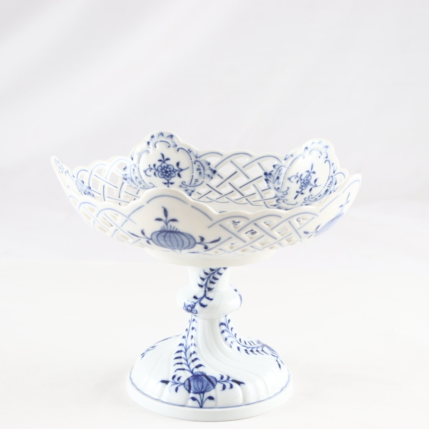 Fat på fot, Lökmönstret, Meissen, 1900-tal. Samfraktas ej.