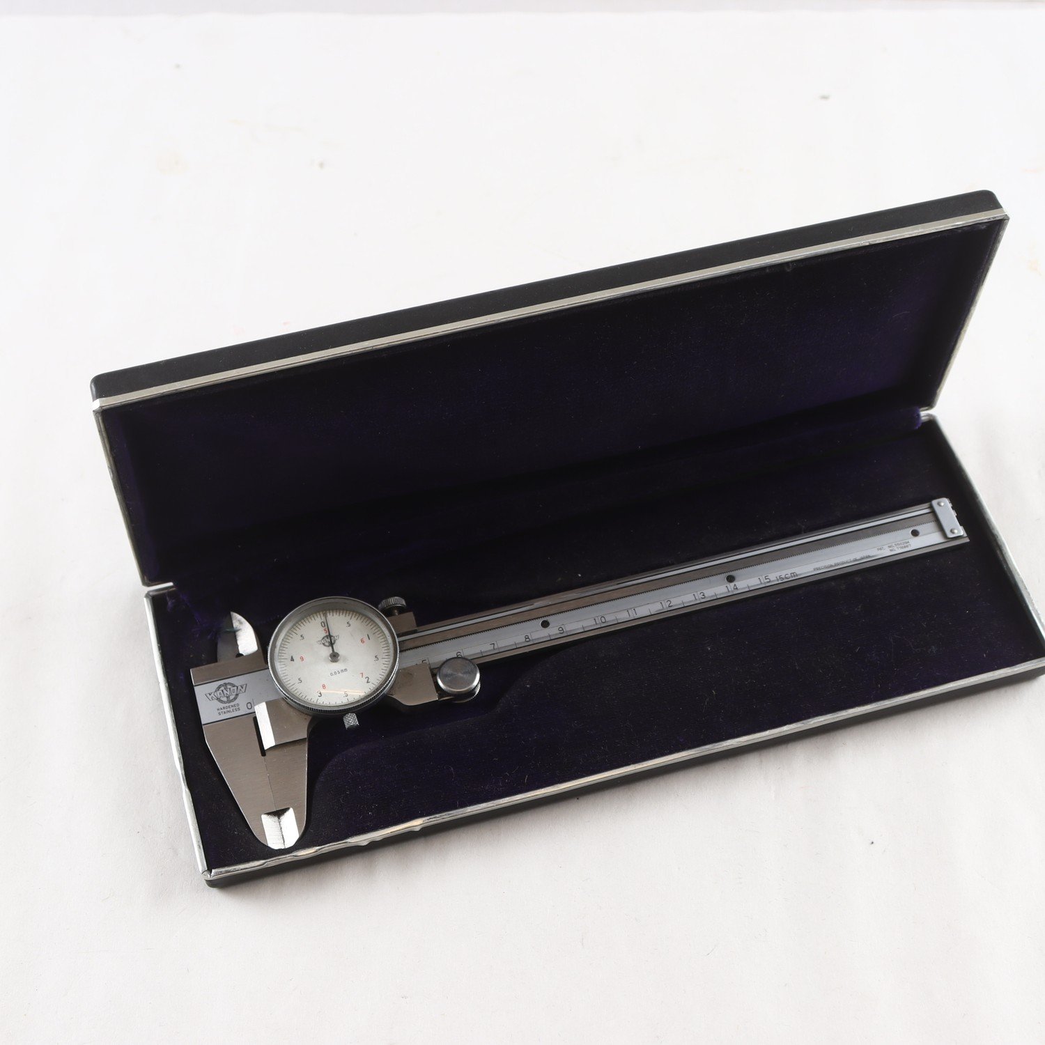 Mätverktyg, Kanon, dial caliper.