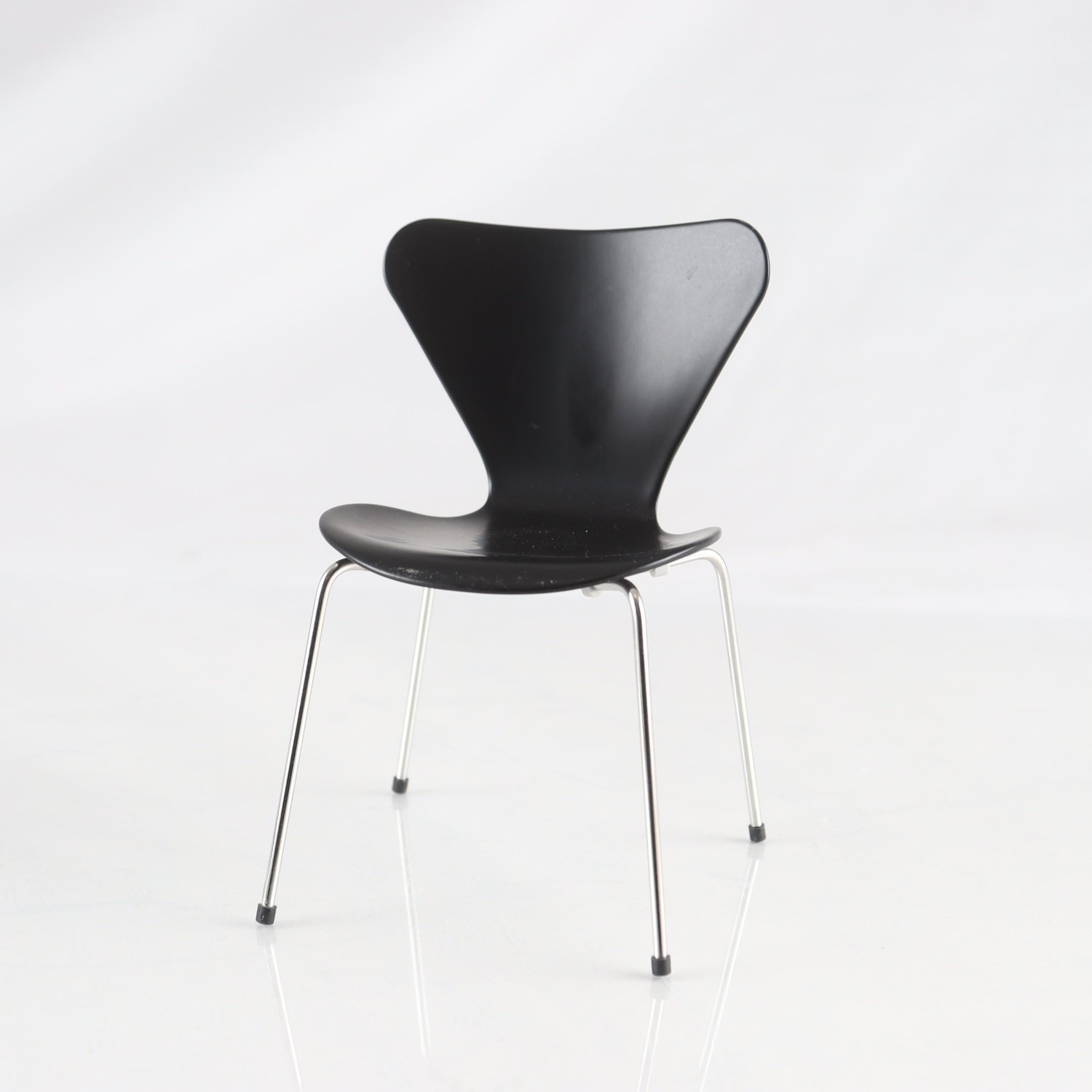 Miniatyrstol, ’Sjuan’ Fritz Hansen