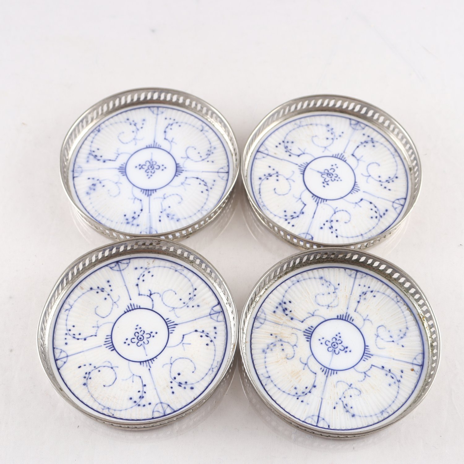 Coasters, Villeroy & Boch, Dresden, 1874-1909, 4 st