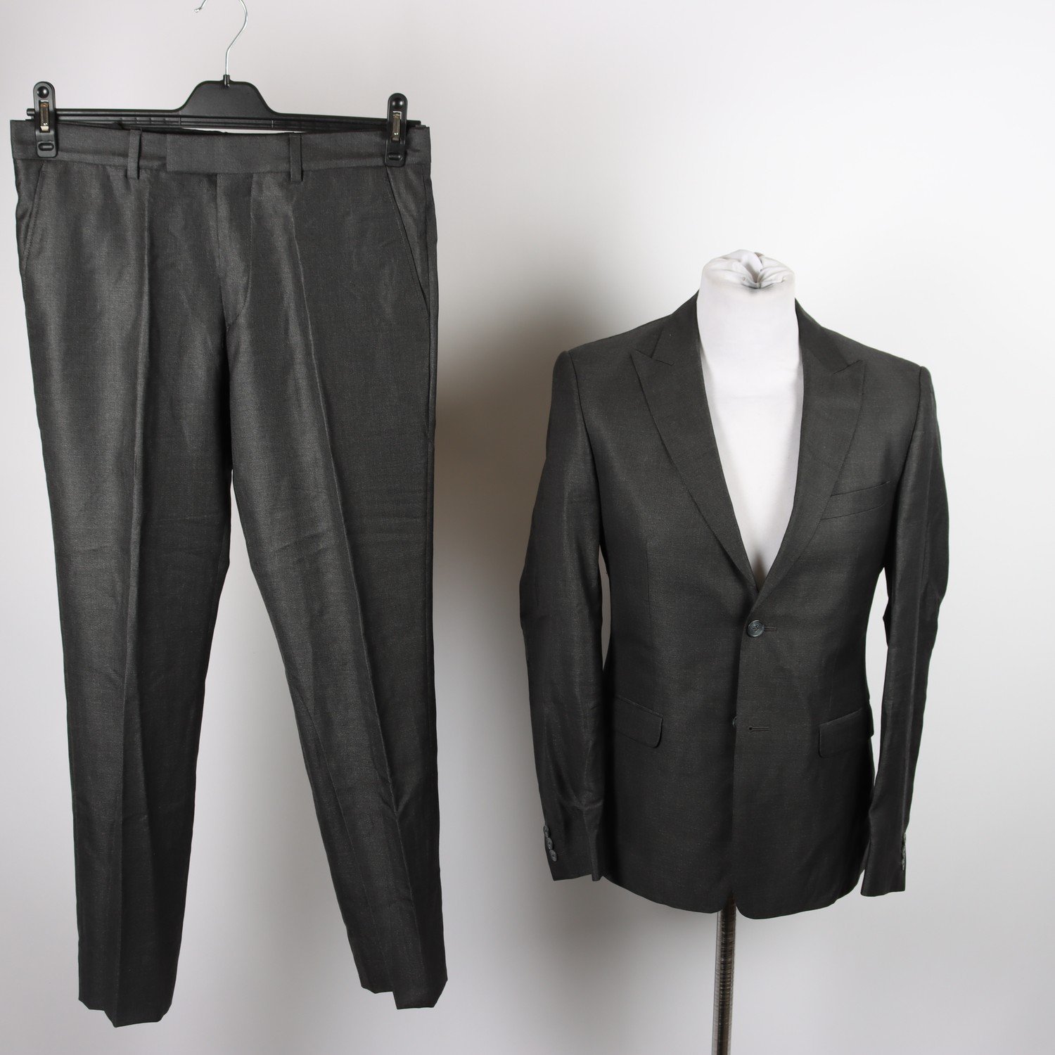 Kostym, Nikolaj Détoiles, grå, cashmere, silke, stl. 46.