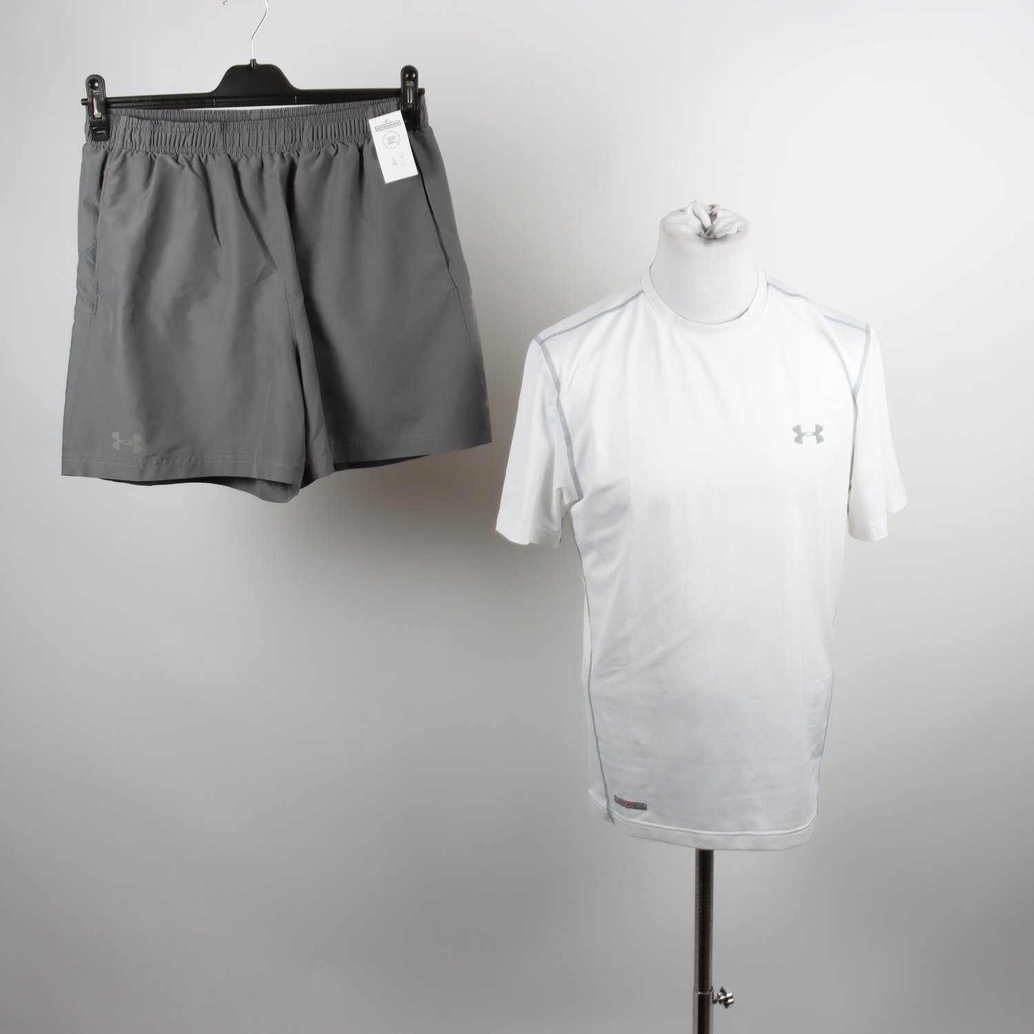 Träningskläder, Under Armour, grå, vit, stl. L.