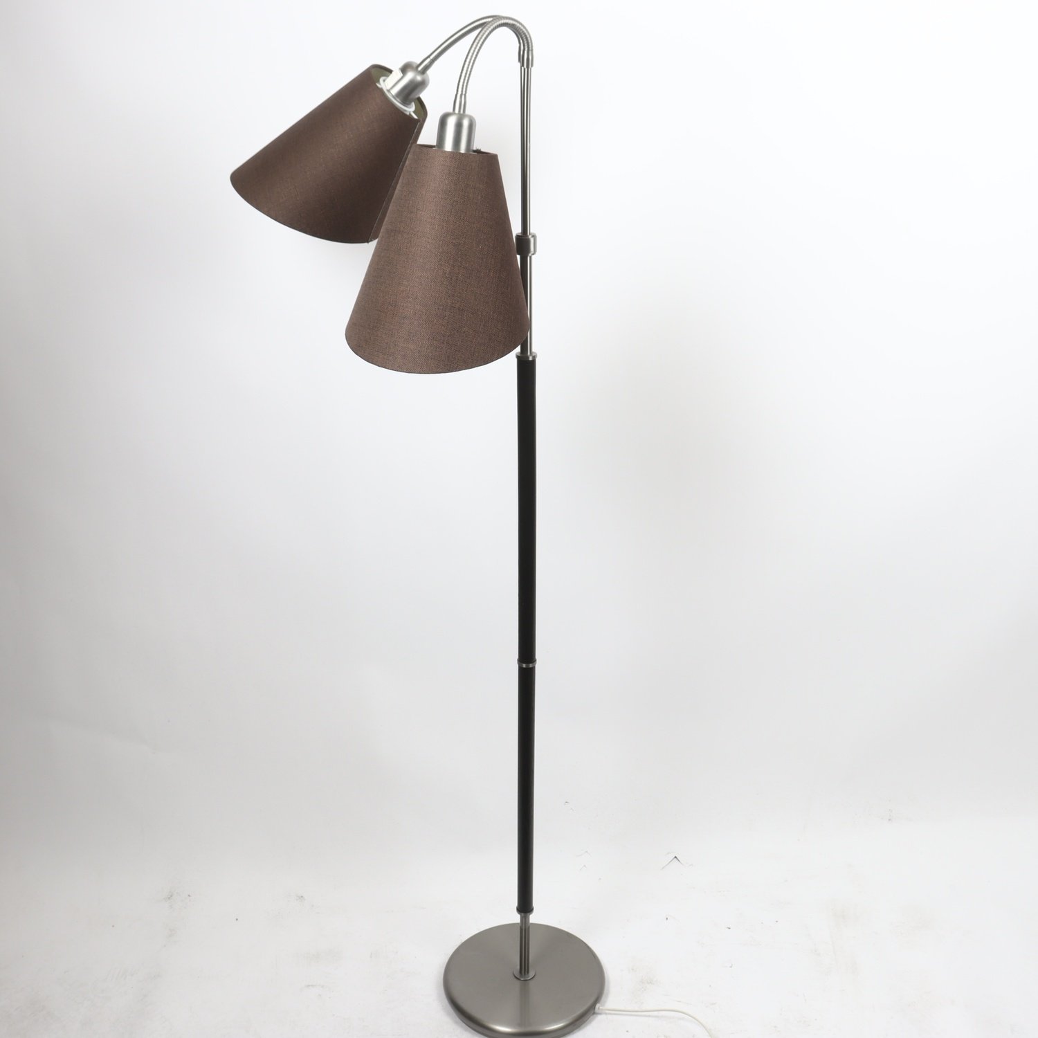 Golvlampa, AH belysning. Endast avhämtning.
