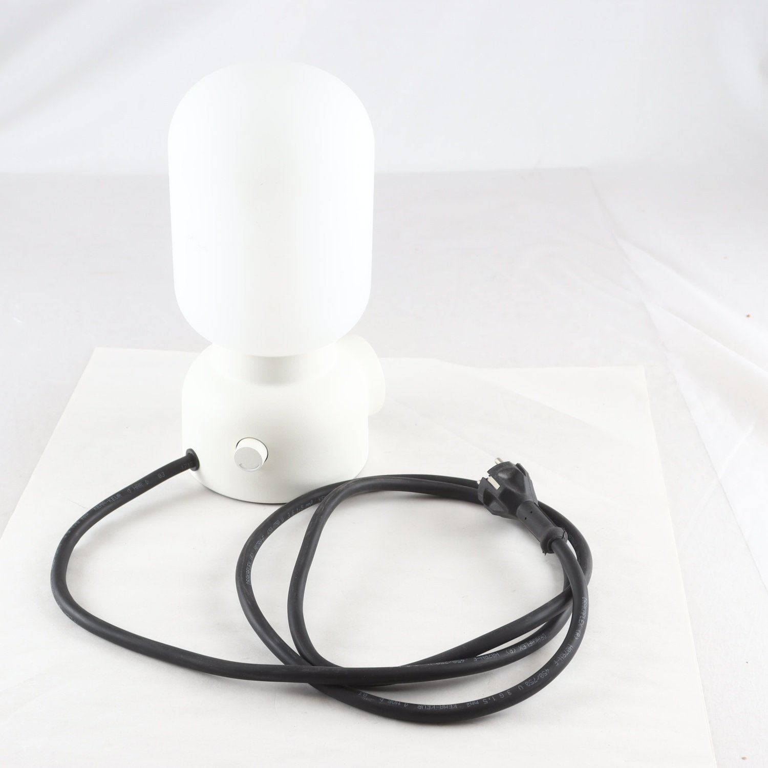 Lampa, Atelje lyktan, plug. Samfraktas ej.