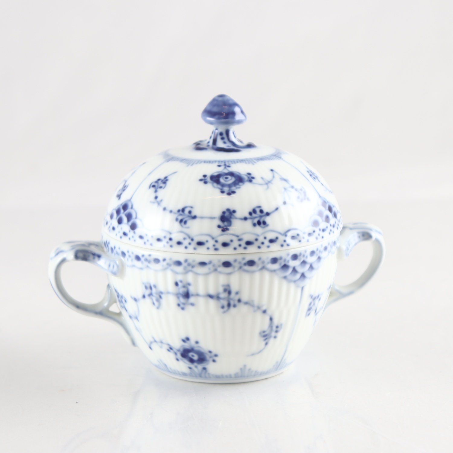 Sockerskål, Royal Copenhagen, ”Musselmalet”.