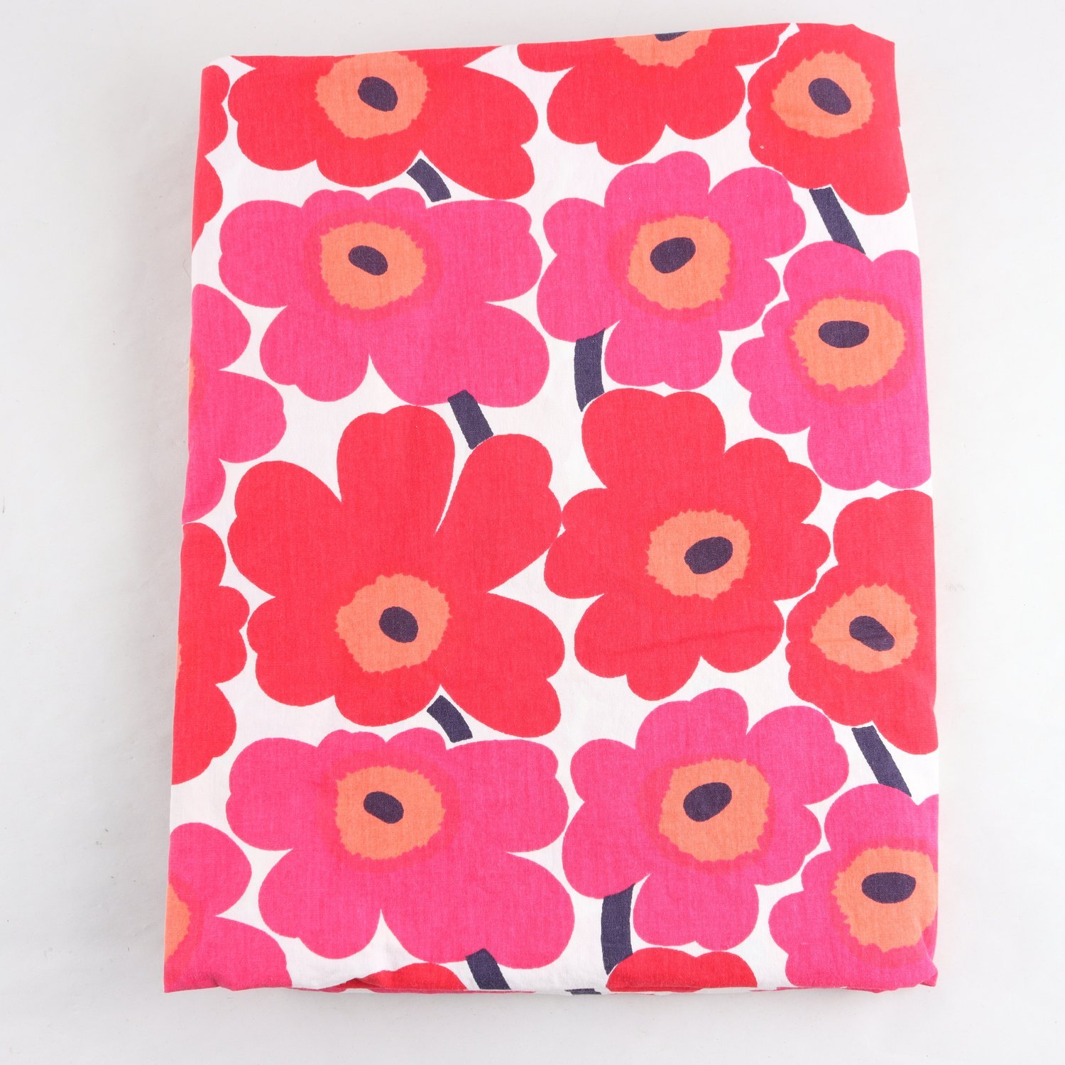 Påslakan, Marimekko, blommig, röd, rosa. För barn.