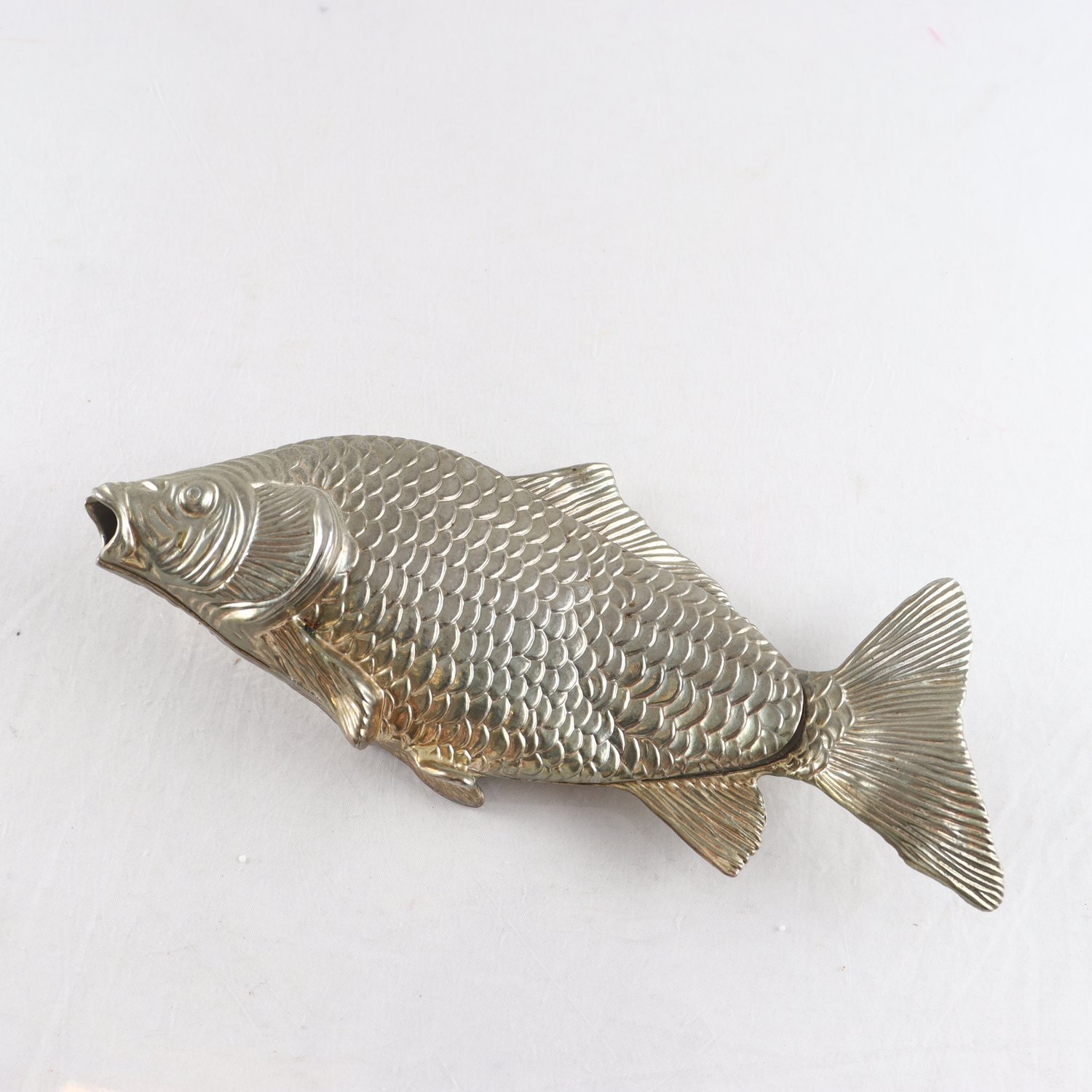 Brevställ/Servettställ, ”Fisk”, Retro, metall.