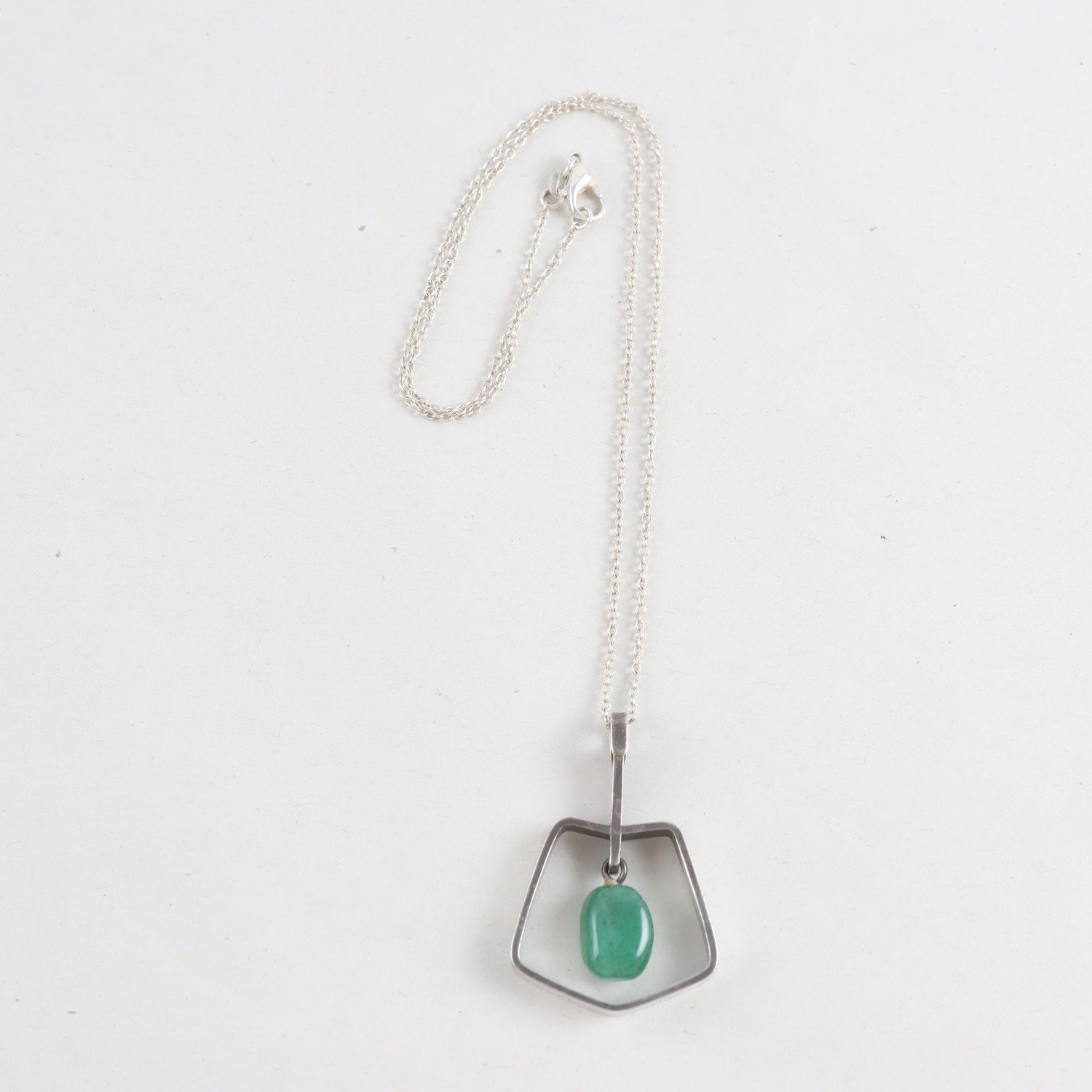 Halsband, hänge, silver, grön sten, vintage, brv: 10,9g