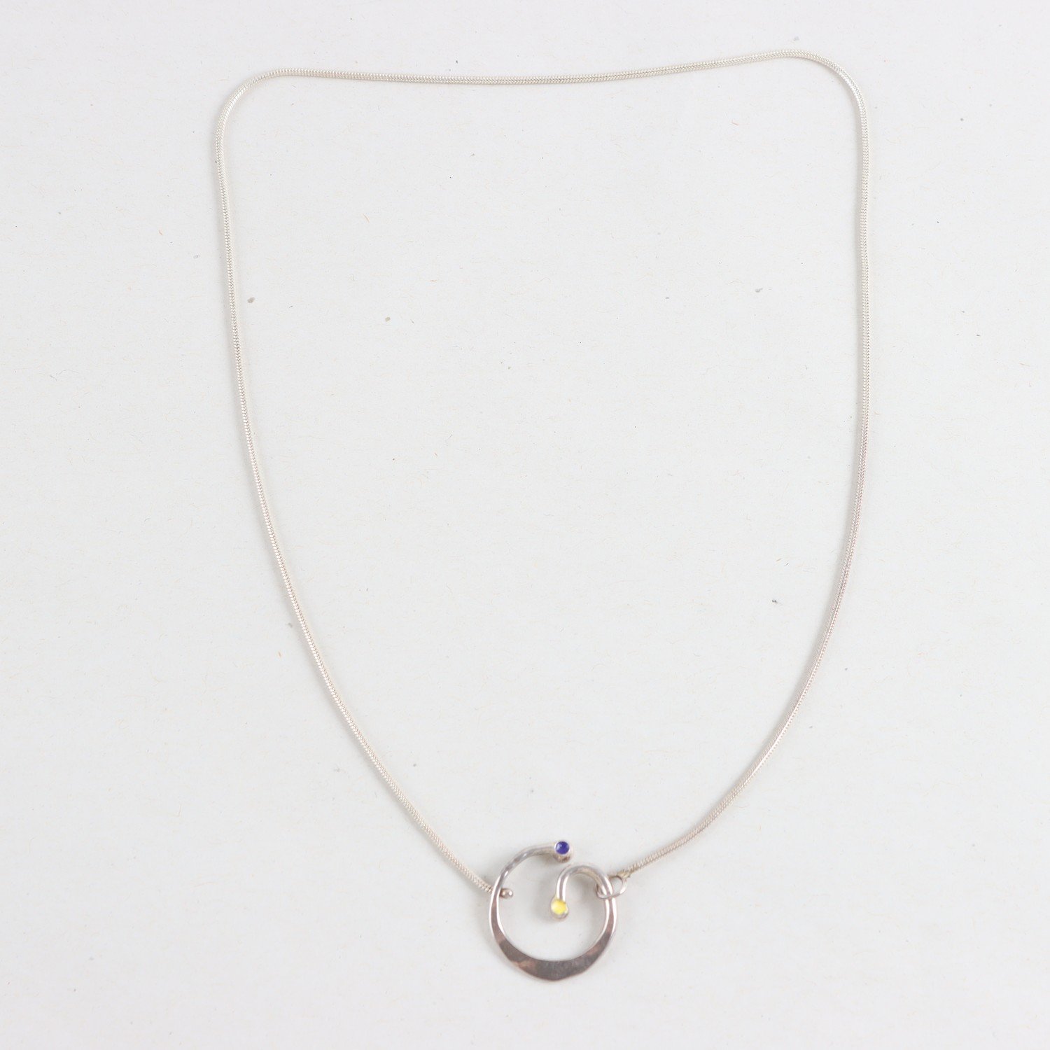 Halsband, silver, spiral, vikt: 6,2g
