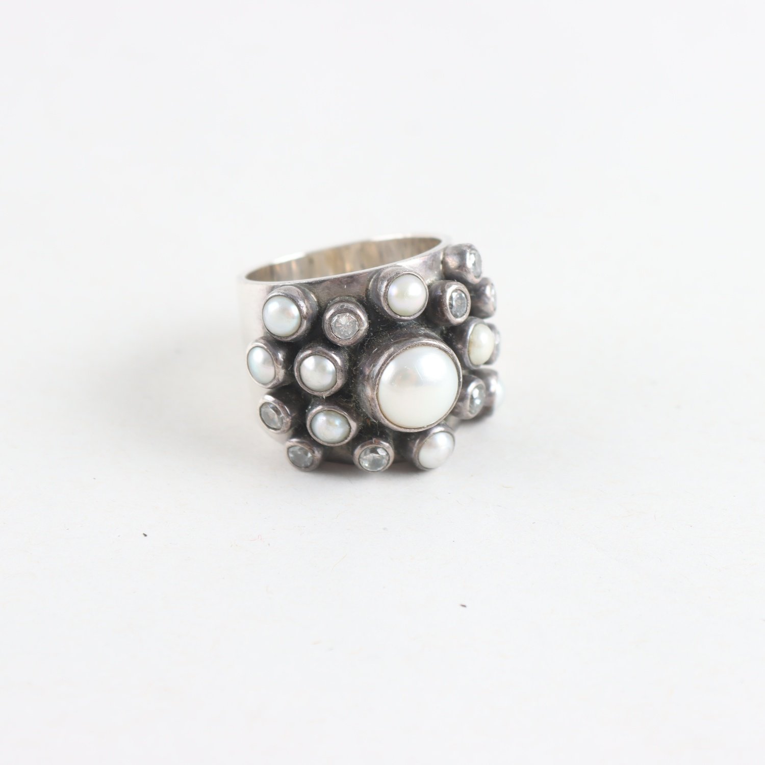 Ring, silver 925, pärlor, Moment 22, brv: 16,7g